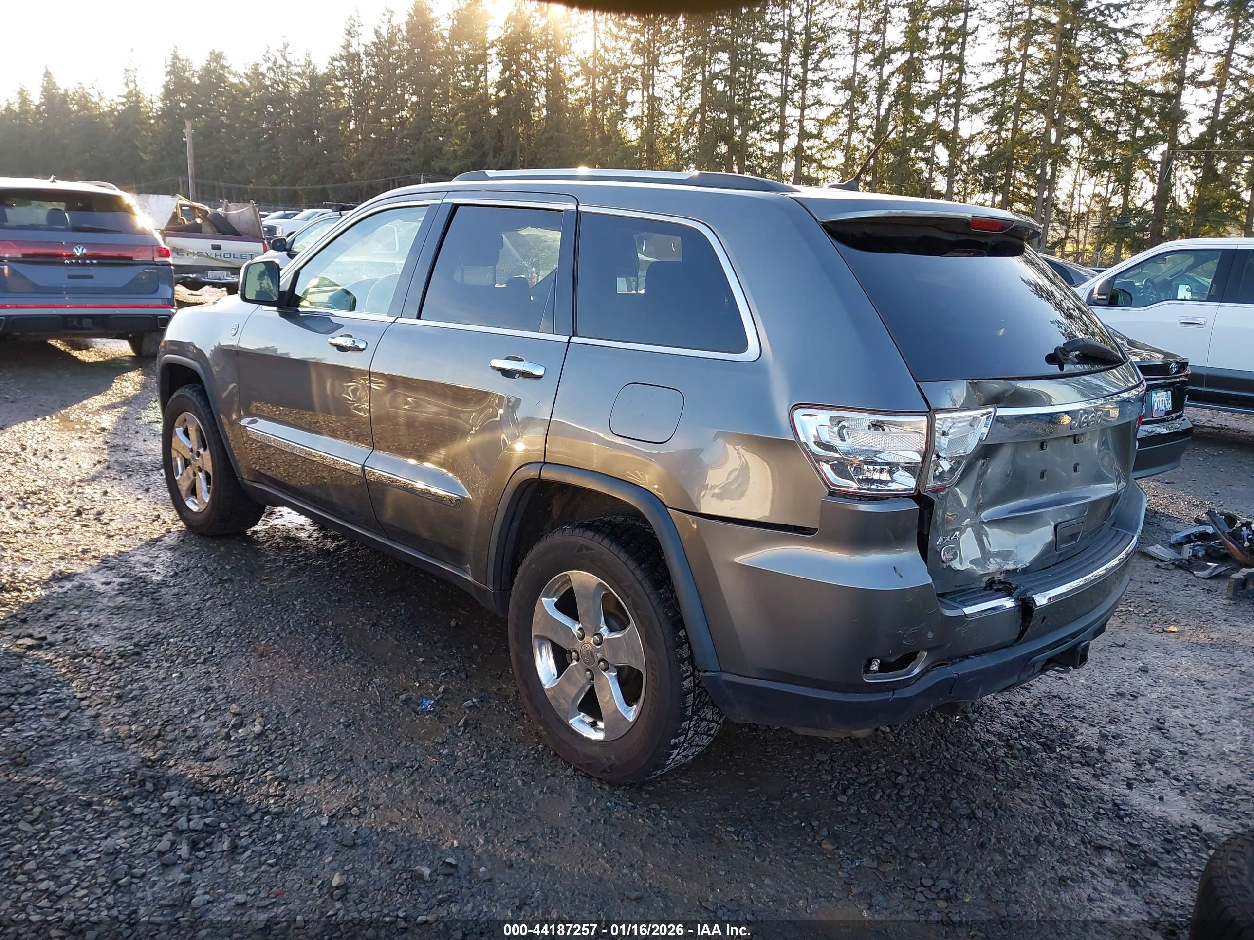 JEEP GRAND image 3