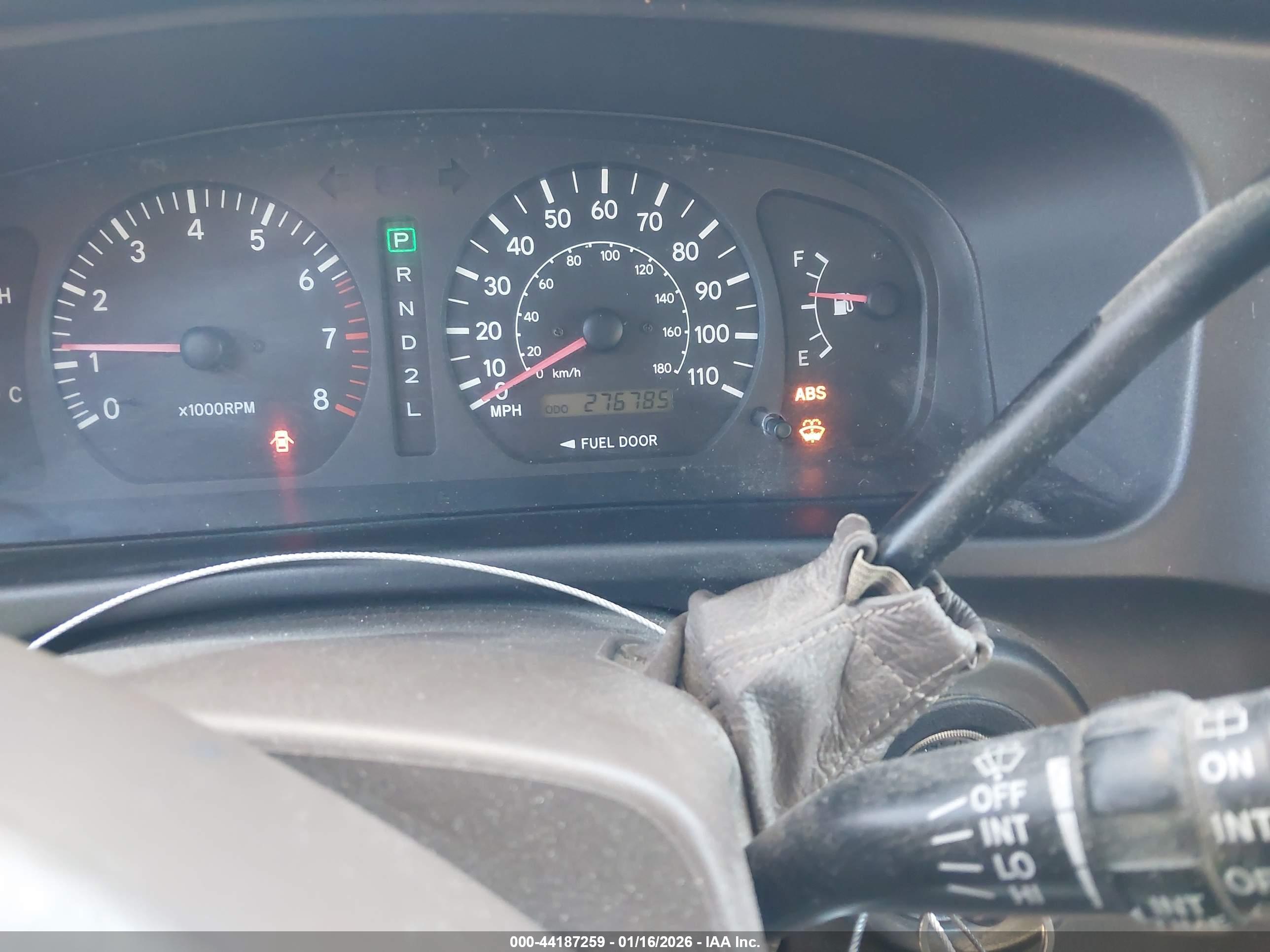 TOYOTA SIENNA image 7