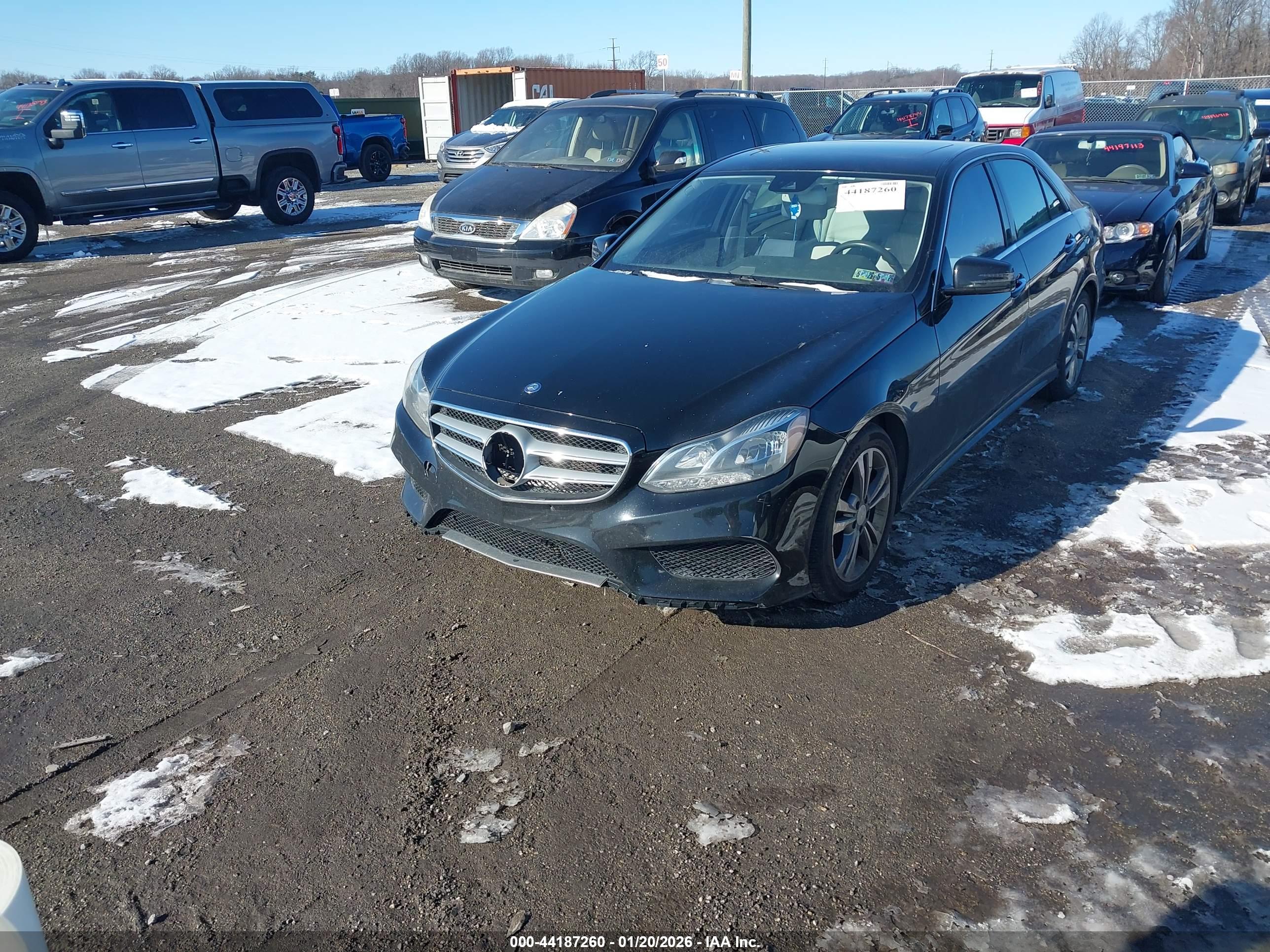 MERCEDES-BENZ E image 2