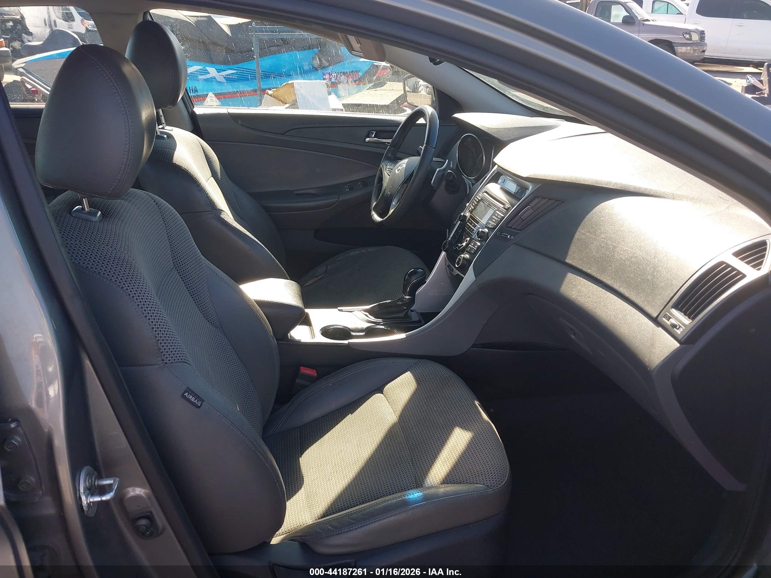 HYUNDAI SONATA image 5