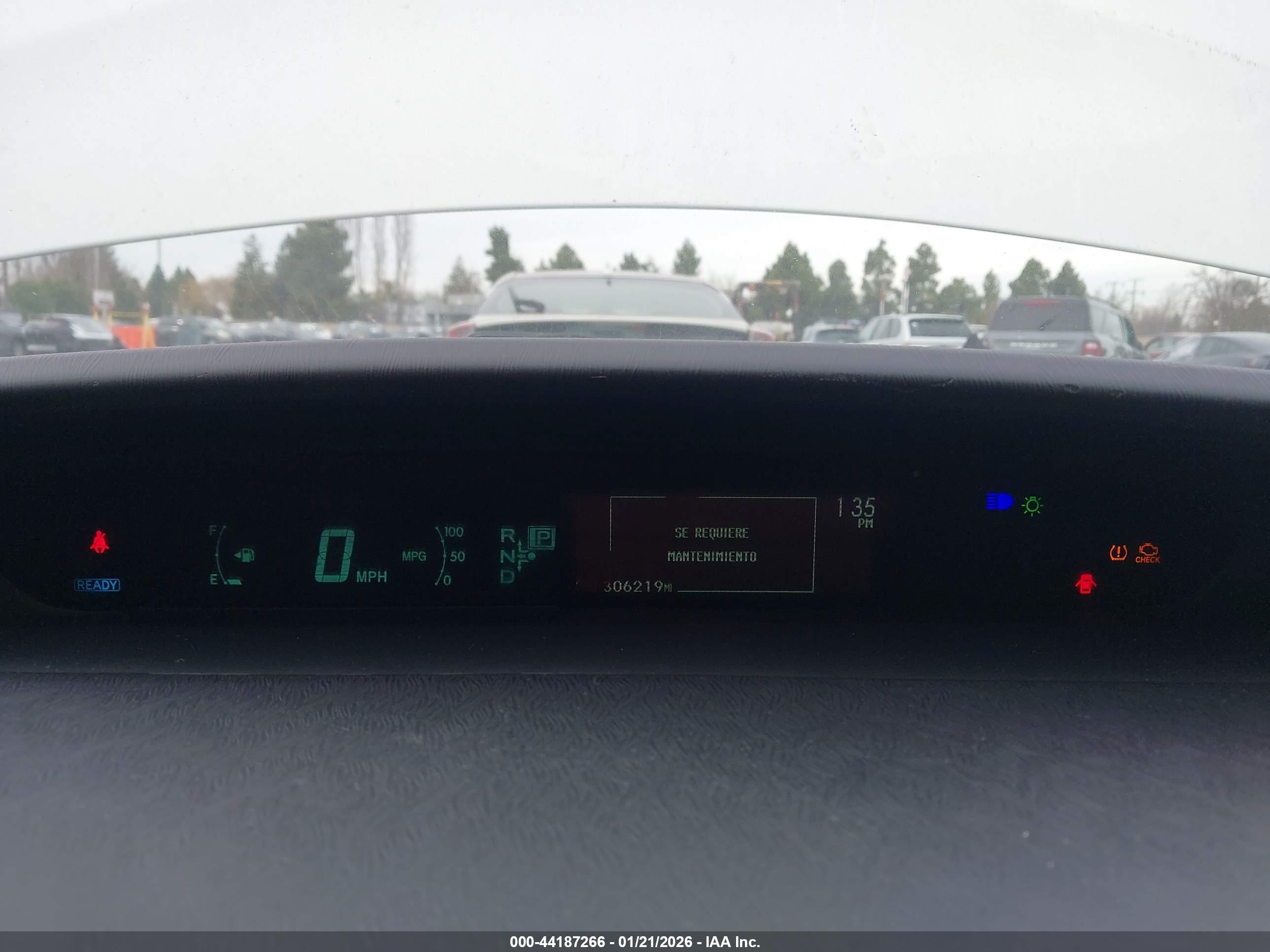TOYOTA PRIUS image 7