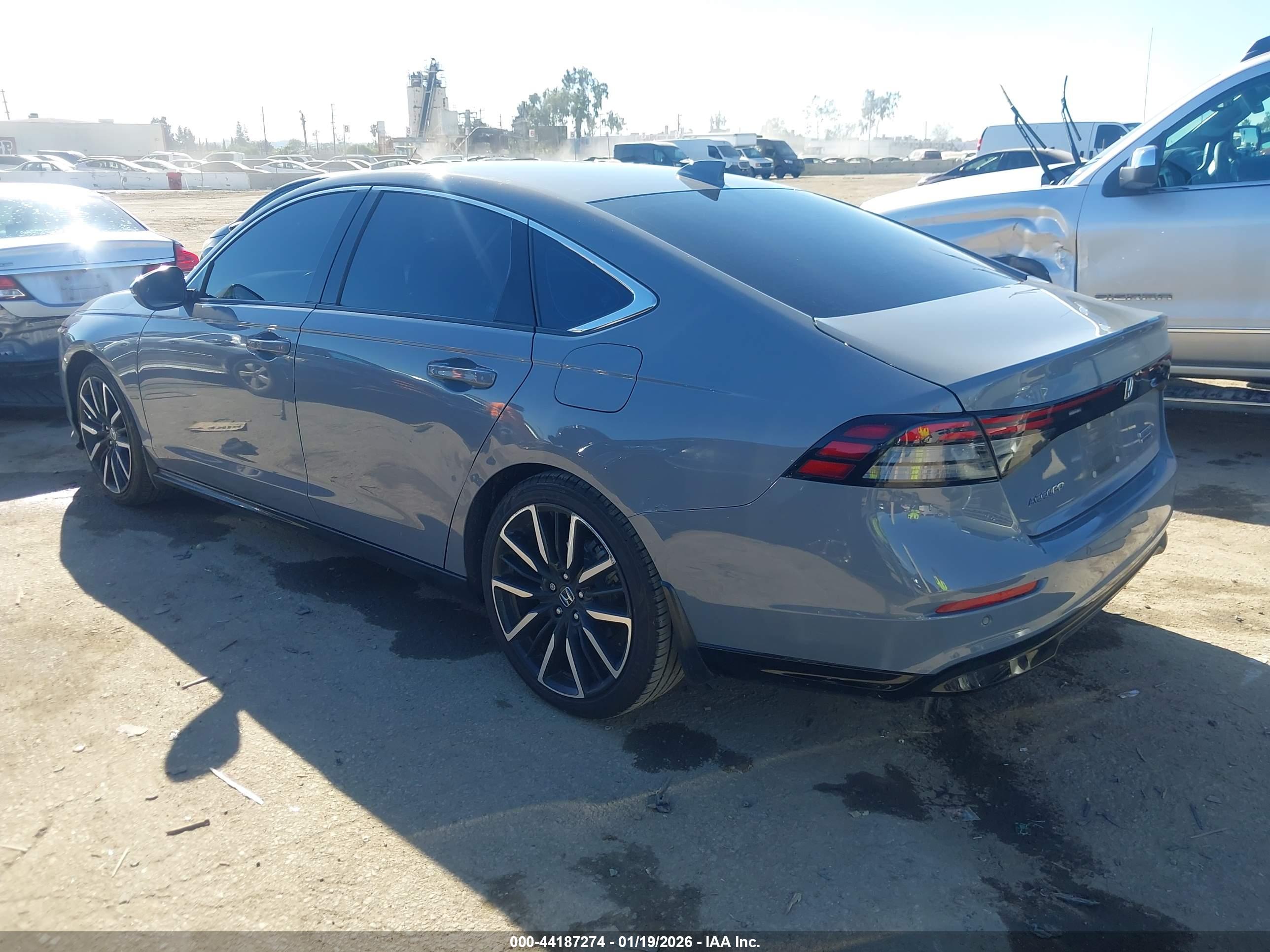 HONDA ACCORD image 3