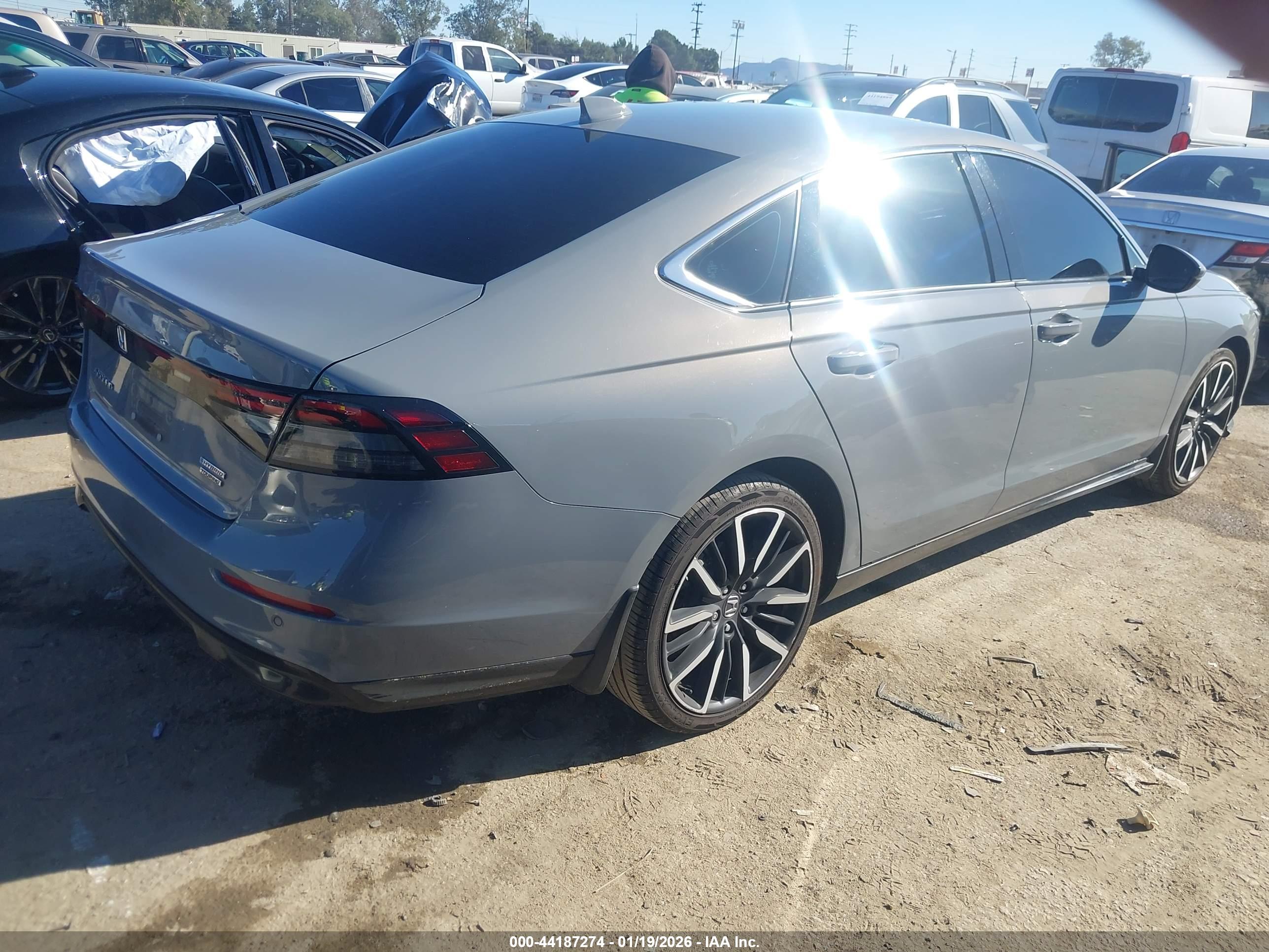 HONDA ACCORD image 4