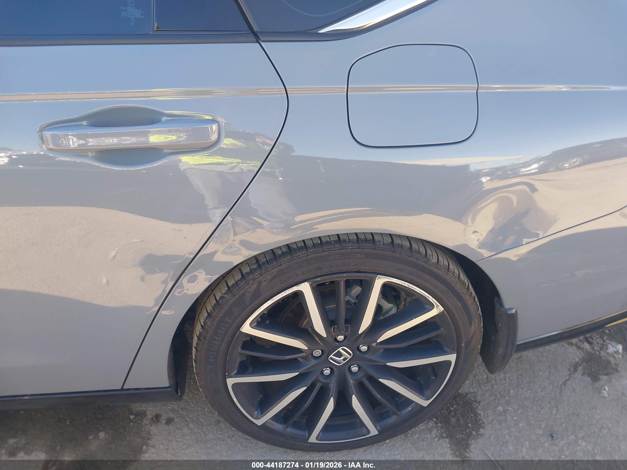 HONDA ACCORD image 6