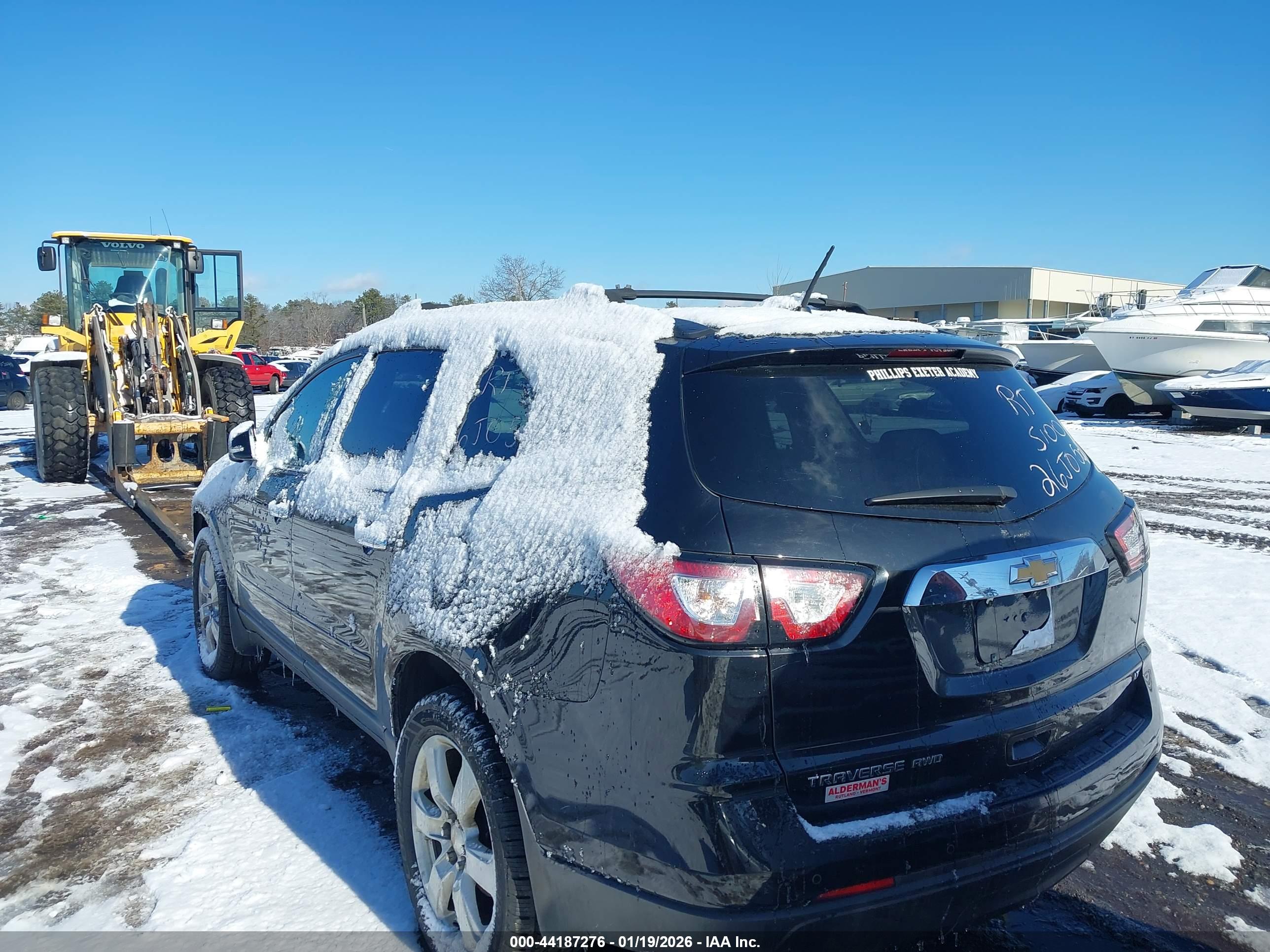 CHEVROLET TRAVERSE image 3