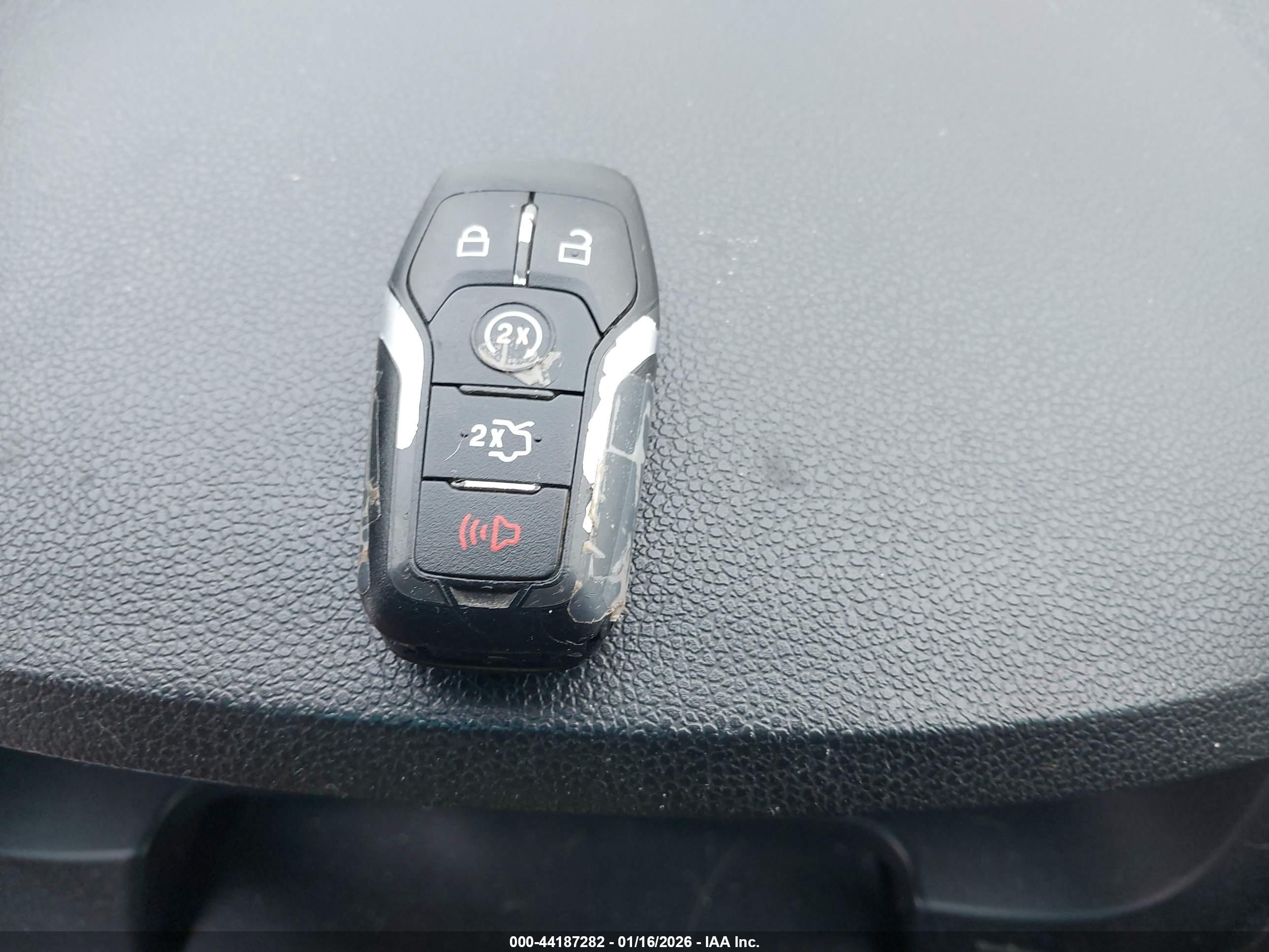 FORD EXPLORER image 11