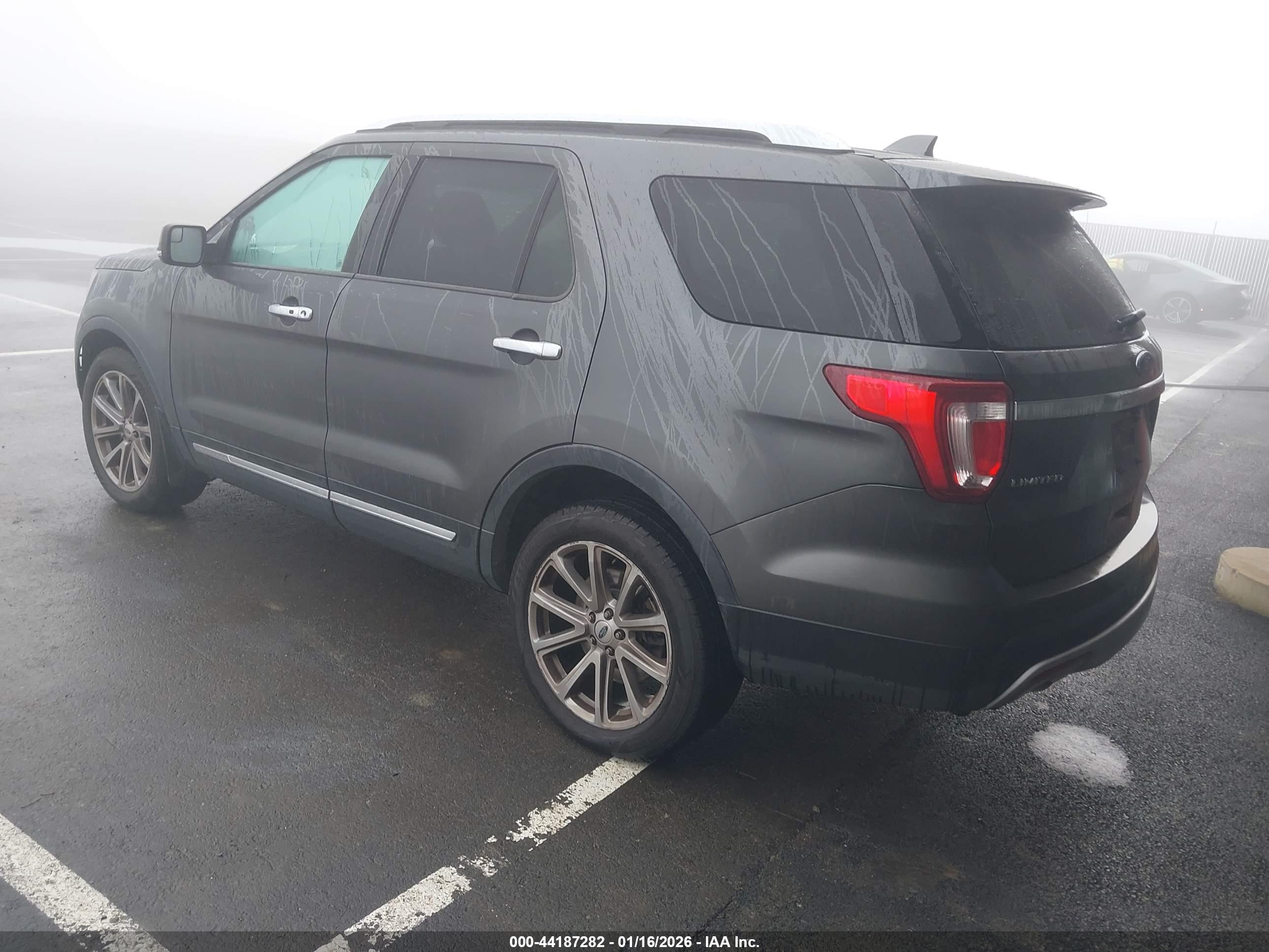 FORD EXPLORER image 3