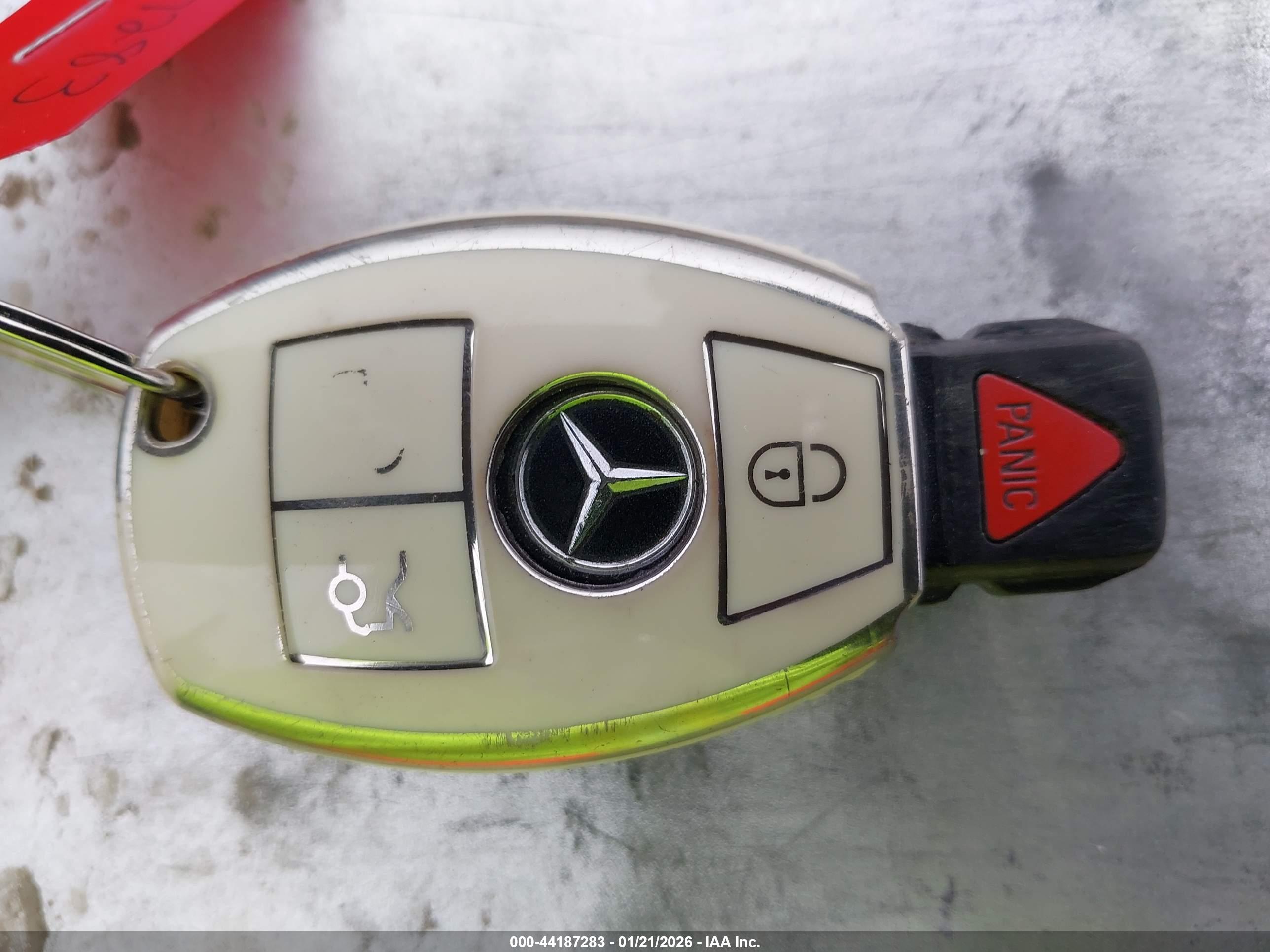 MERCEDES-BENZ C image 11