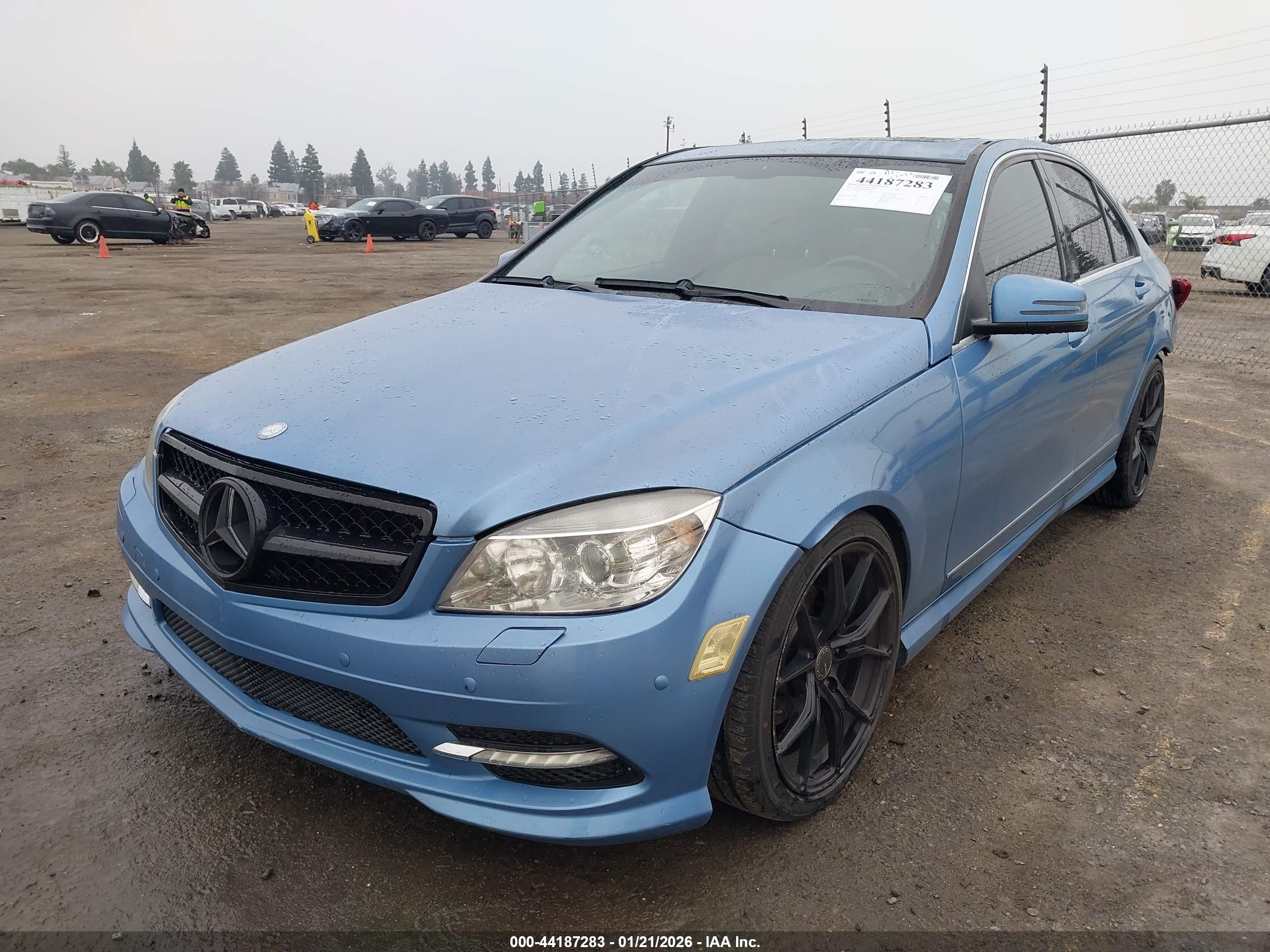 MERCEDES-BENZ C image 2
