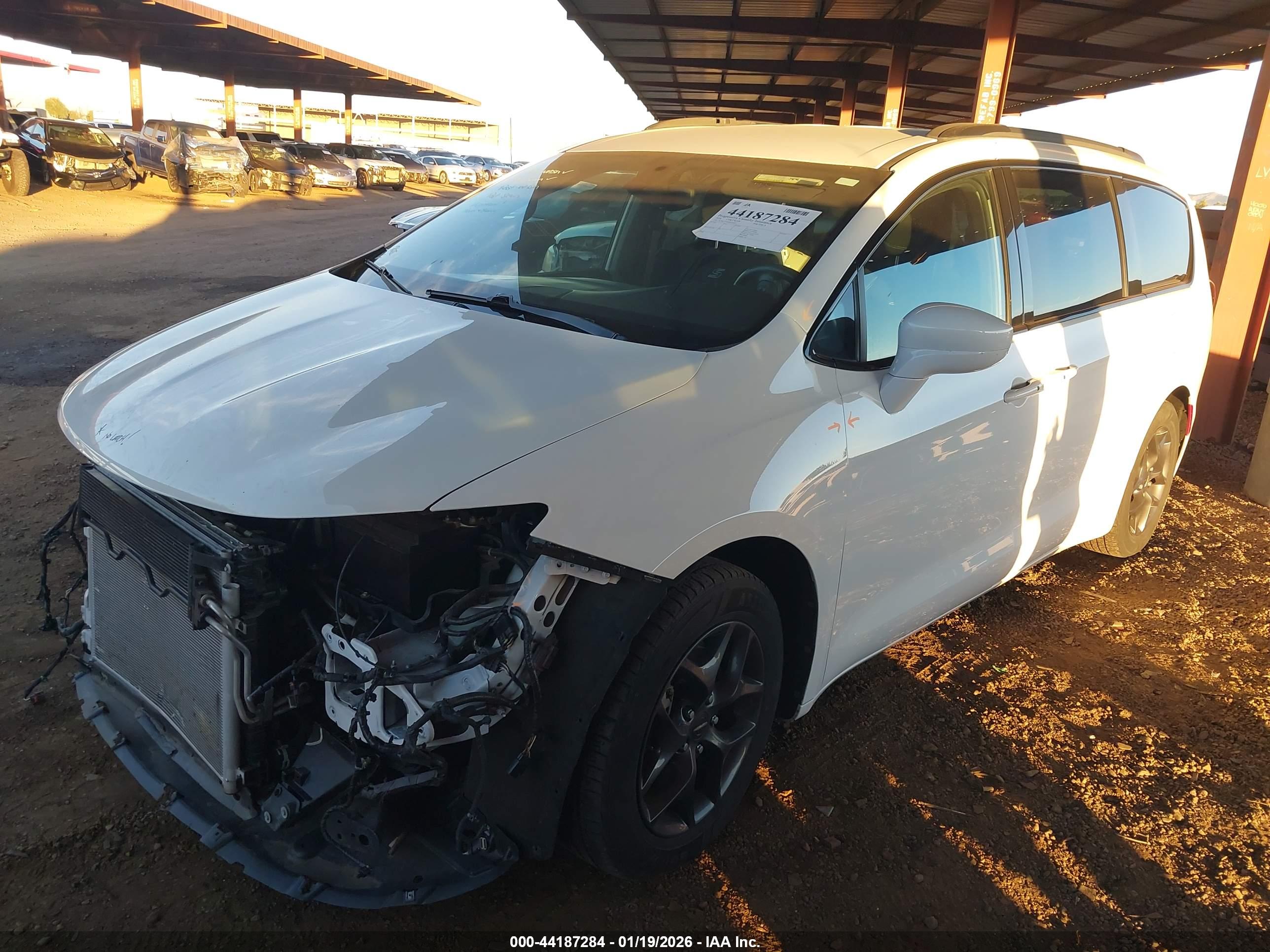 CHRYSLER PACIFICA image 2