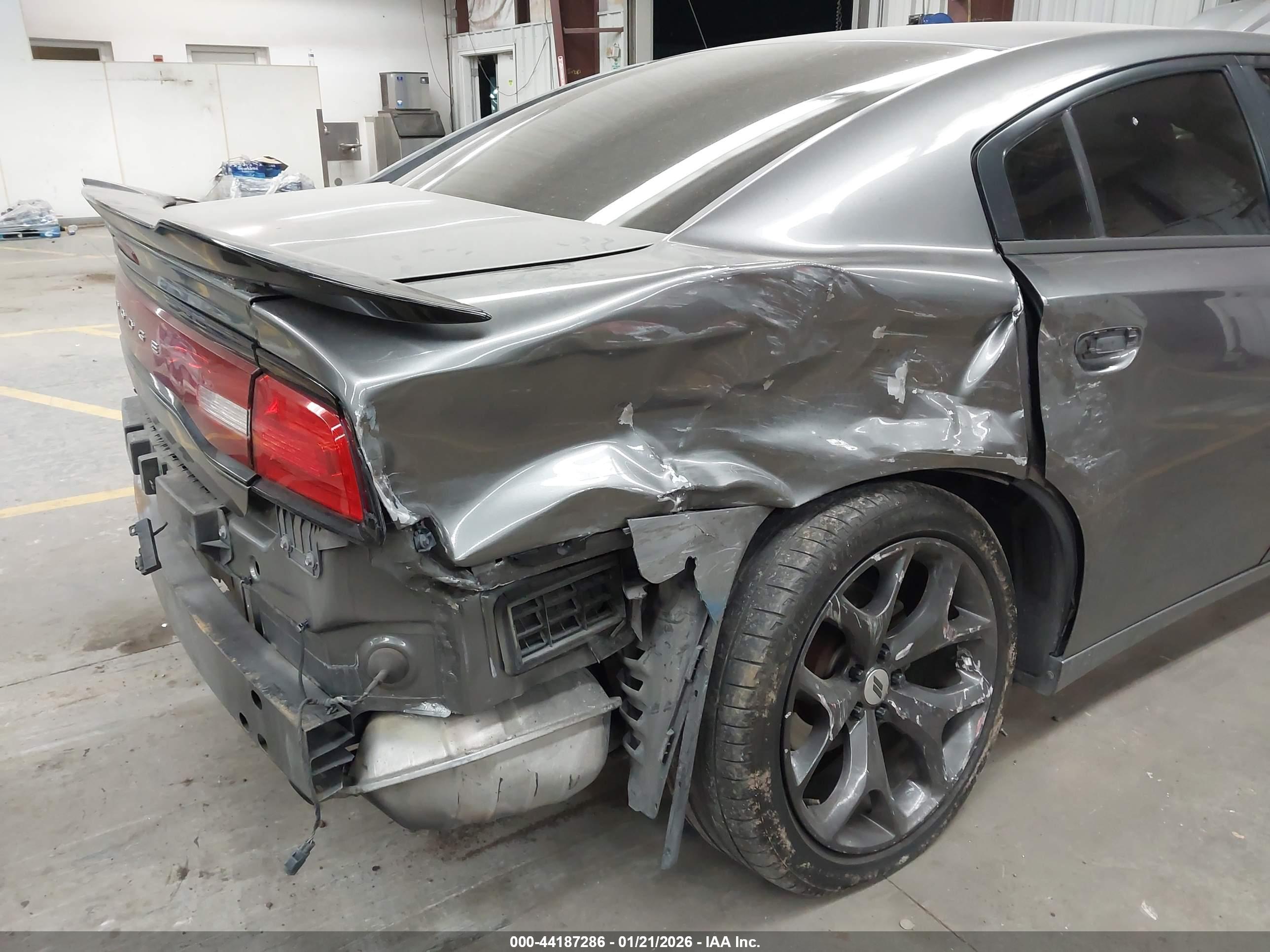 DODGE CHARGER image 6