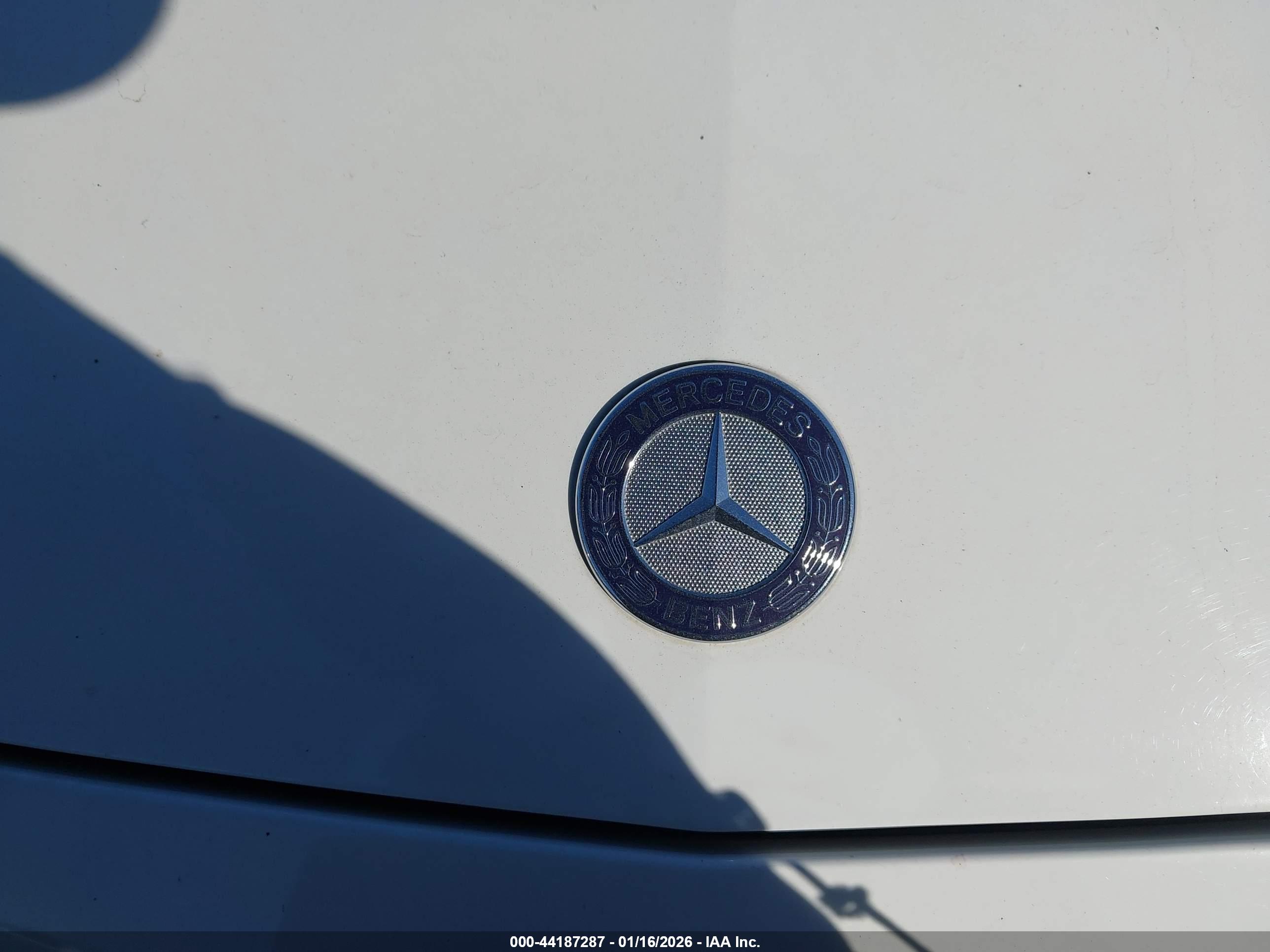 MERCEDES-BENZ C image 6