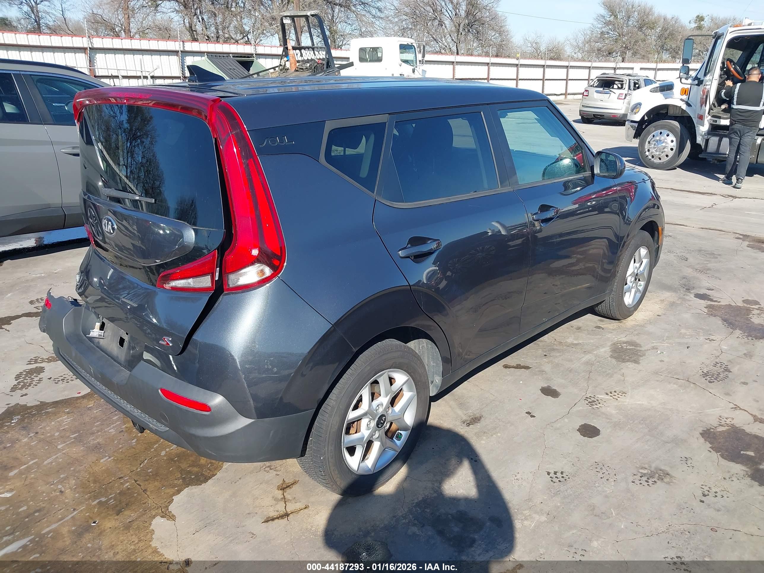 KIA SOUL image 4