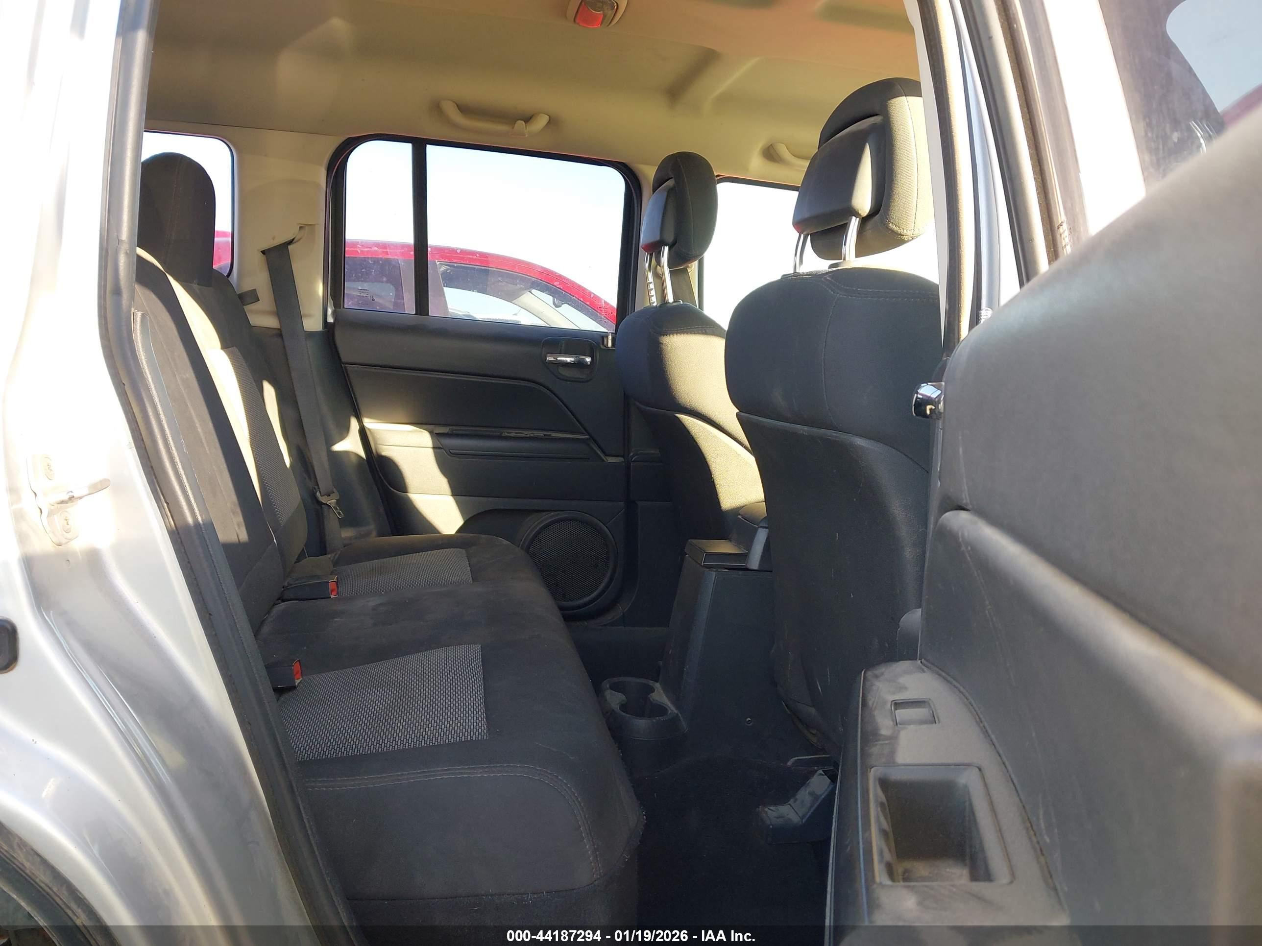 JEEP PATRIOT image 8