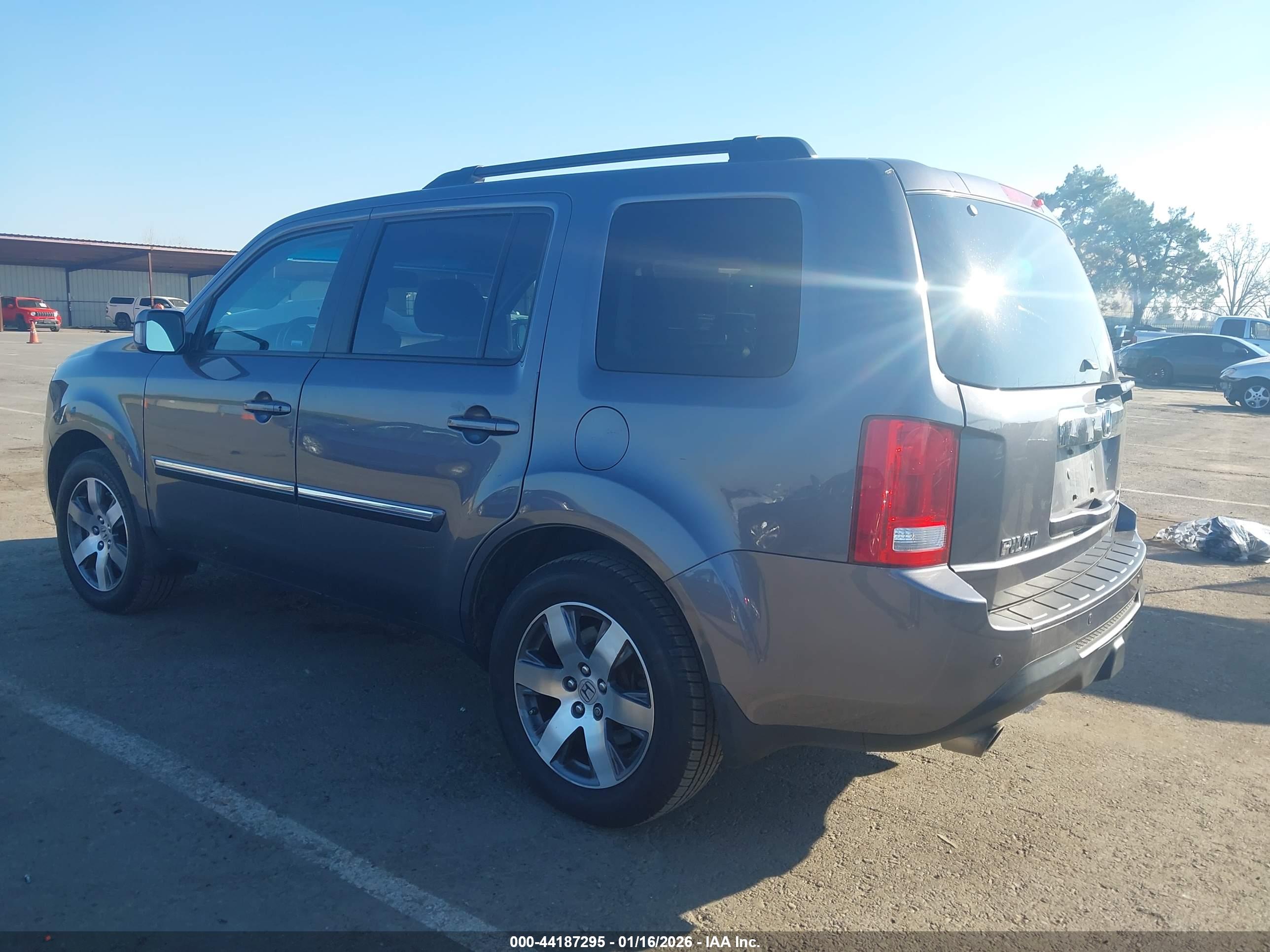 HONDA PILOT image 3