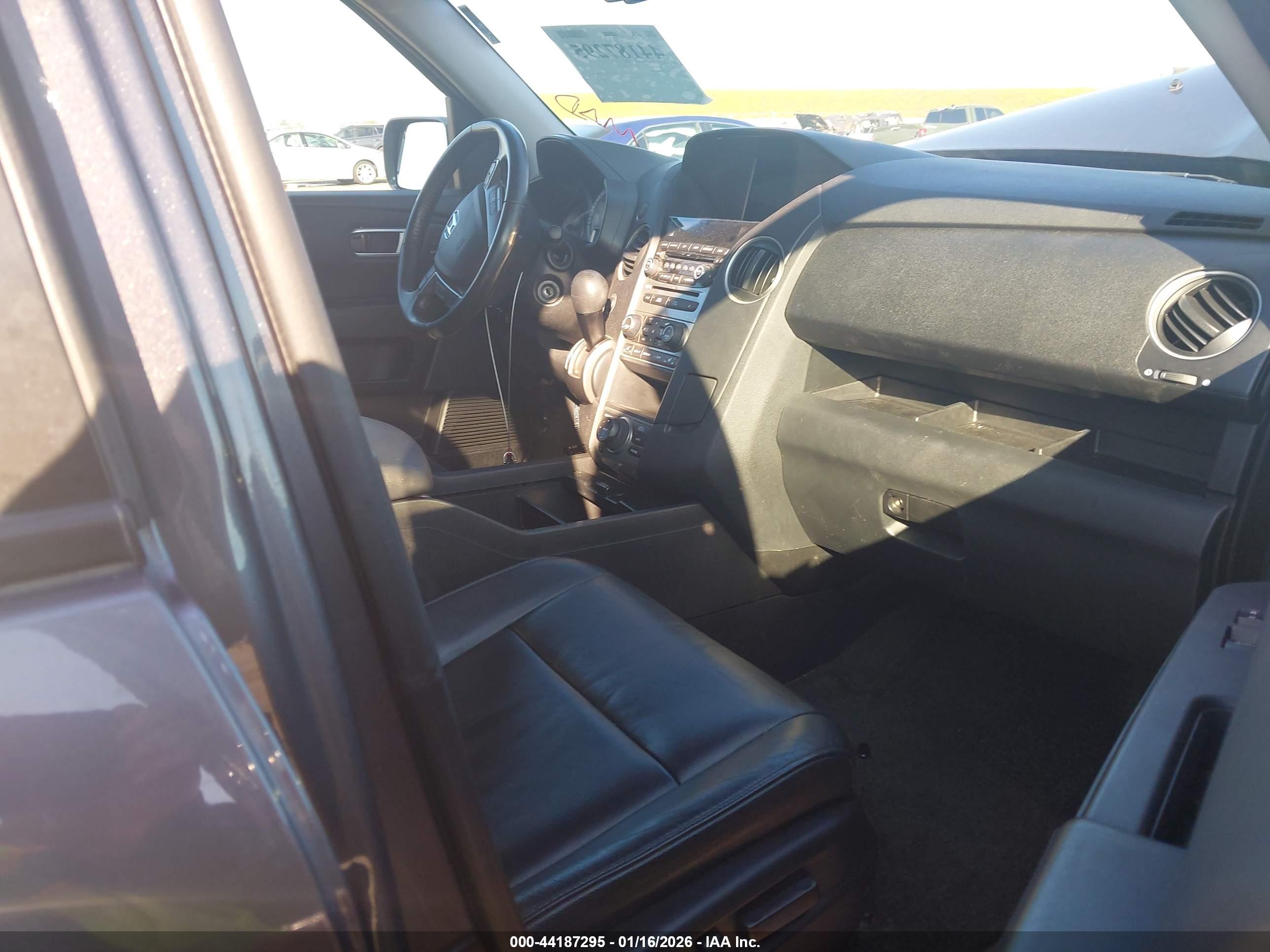 HONDA PILOT image 5