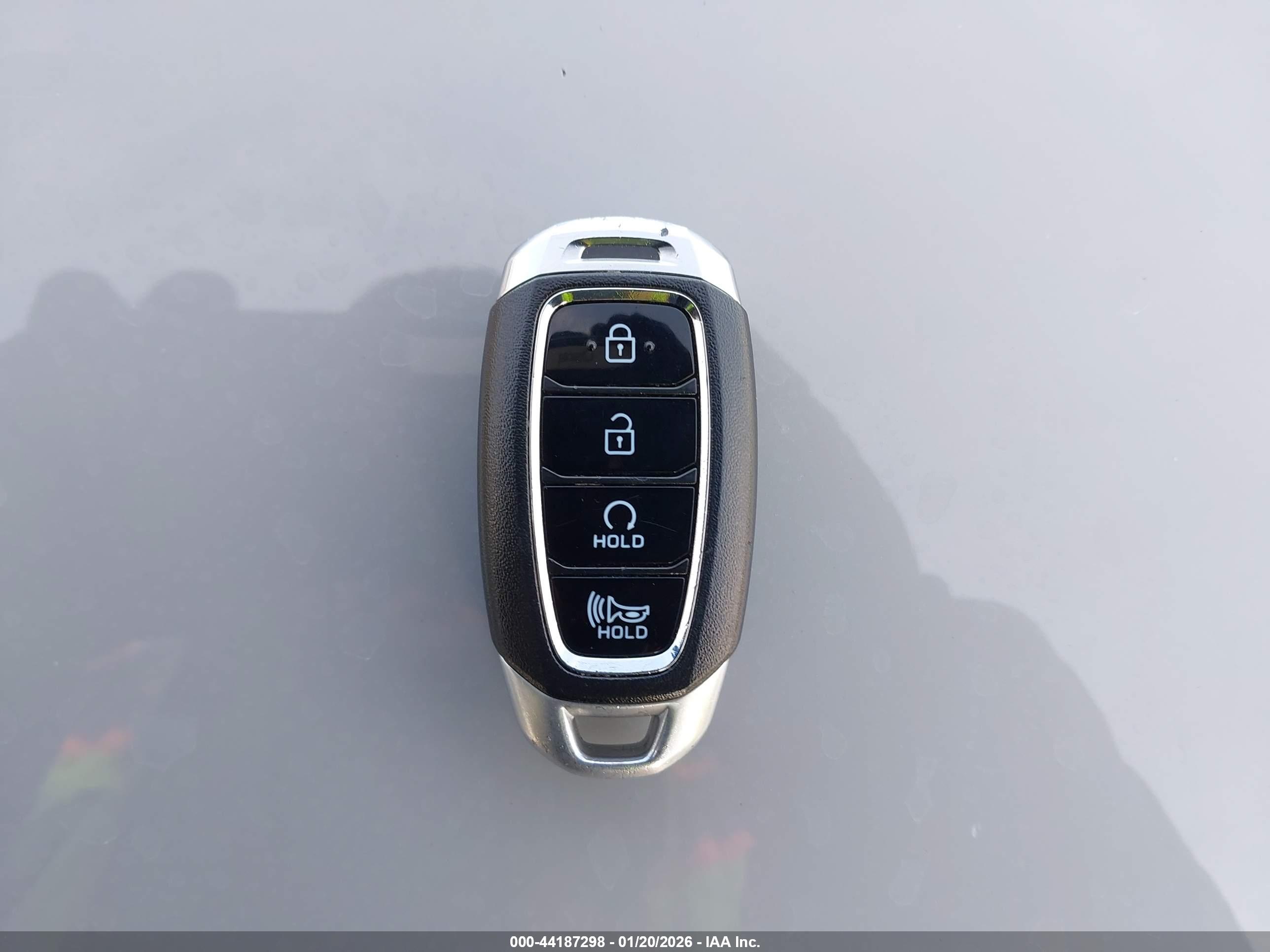 HYUNDAI KONA image 11