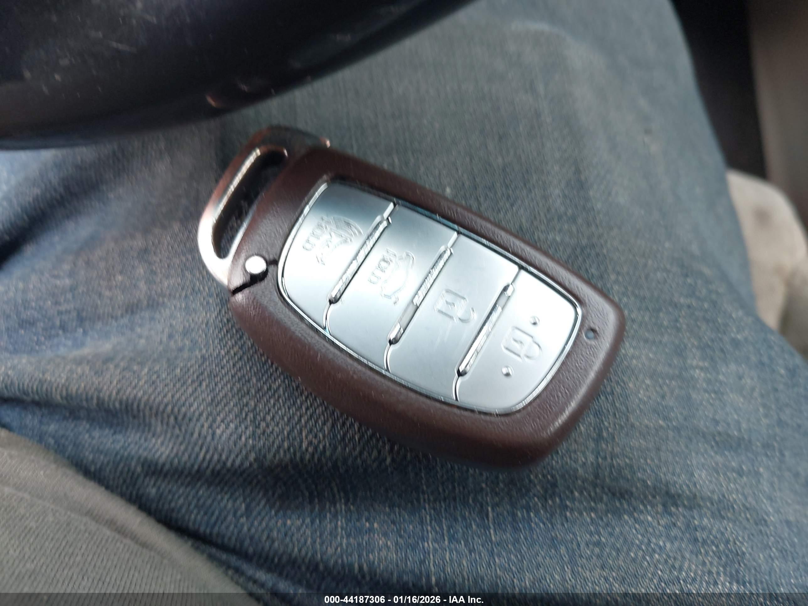 HYUNDAI SONATA image 11