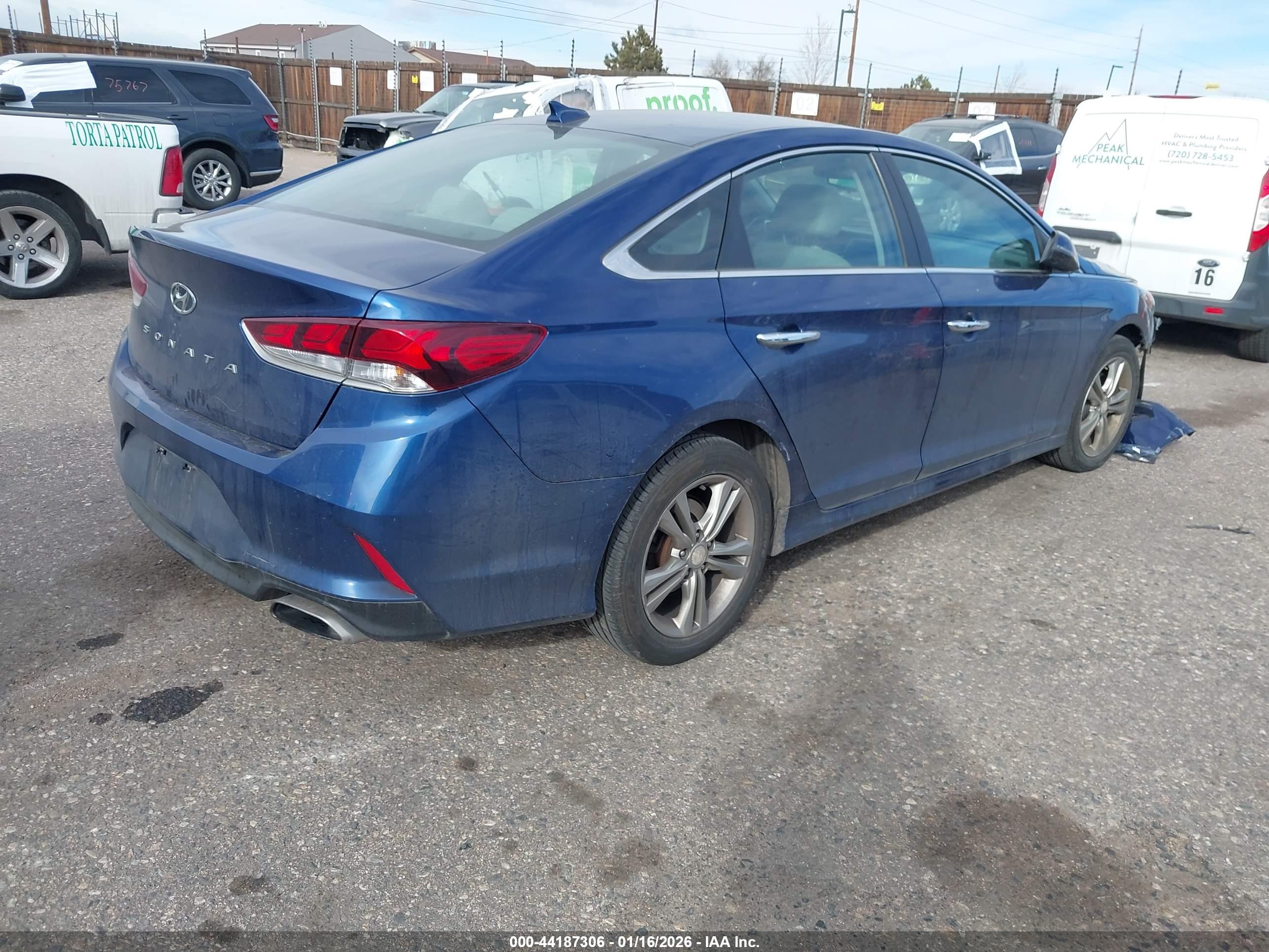HYUNDAI SONATA image 4