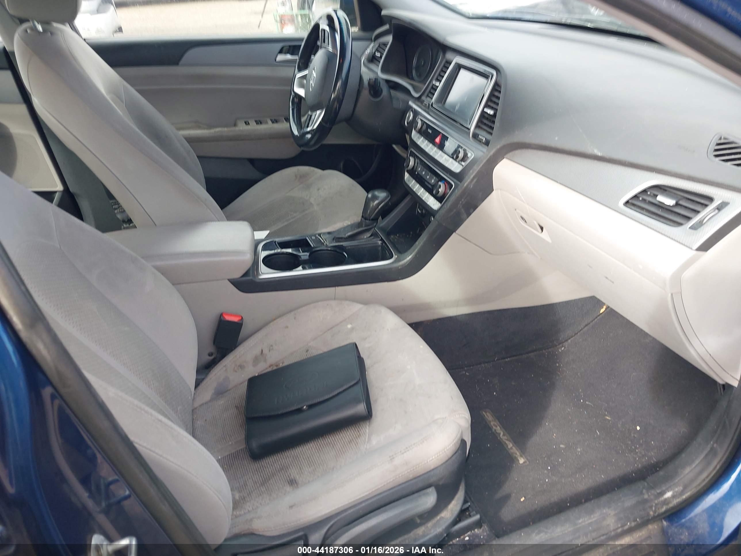 HYUNDAI SONATA image 5