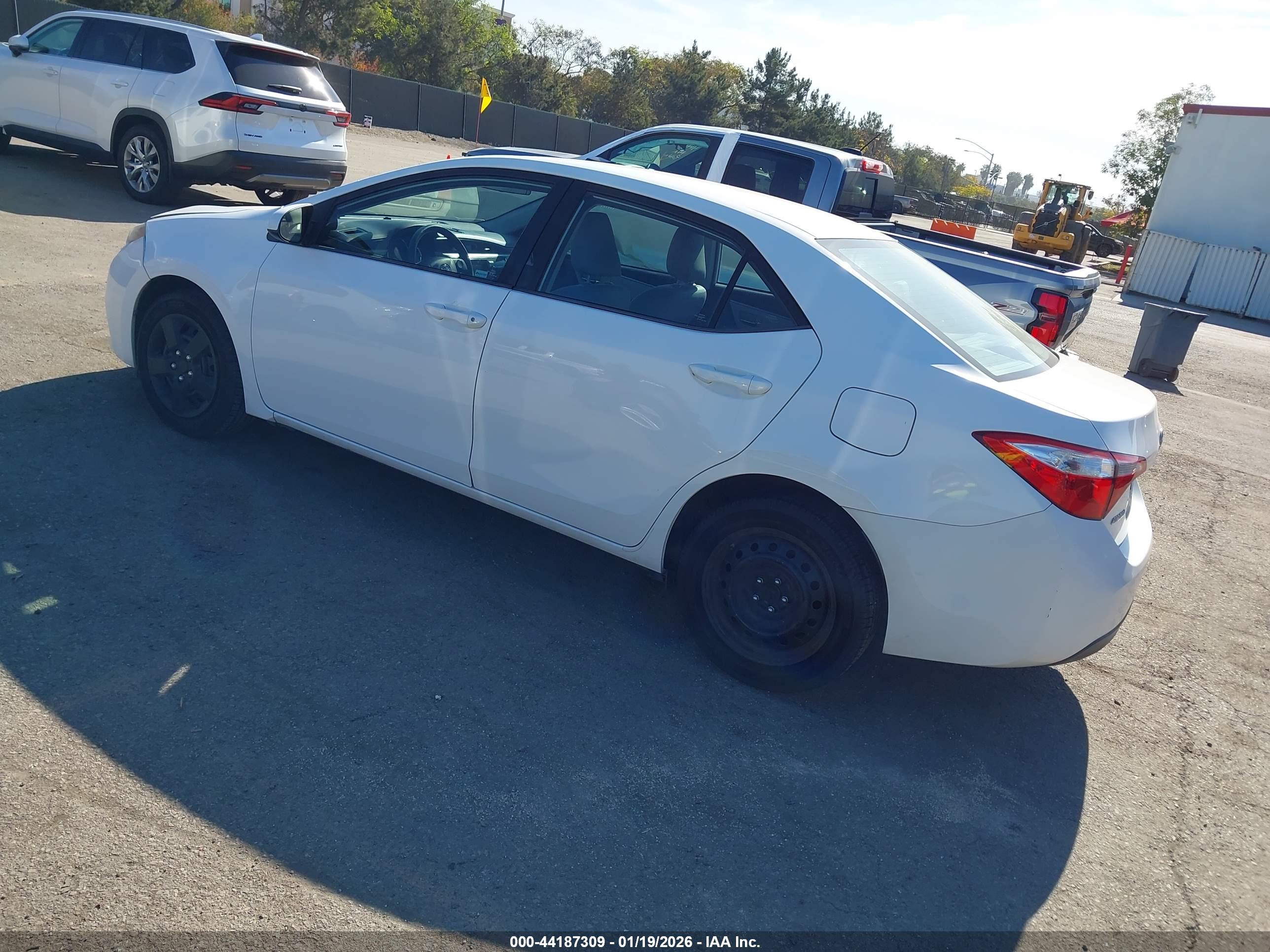 TOYOTA COROLLA image 3