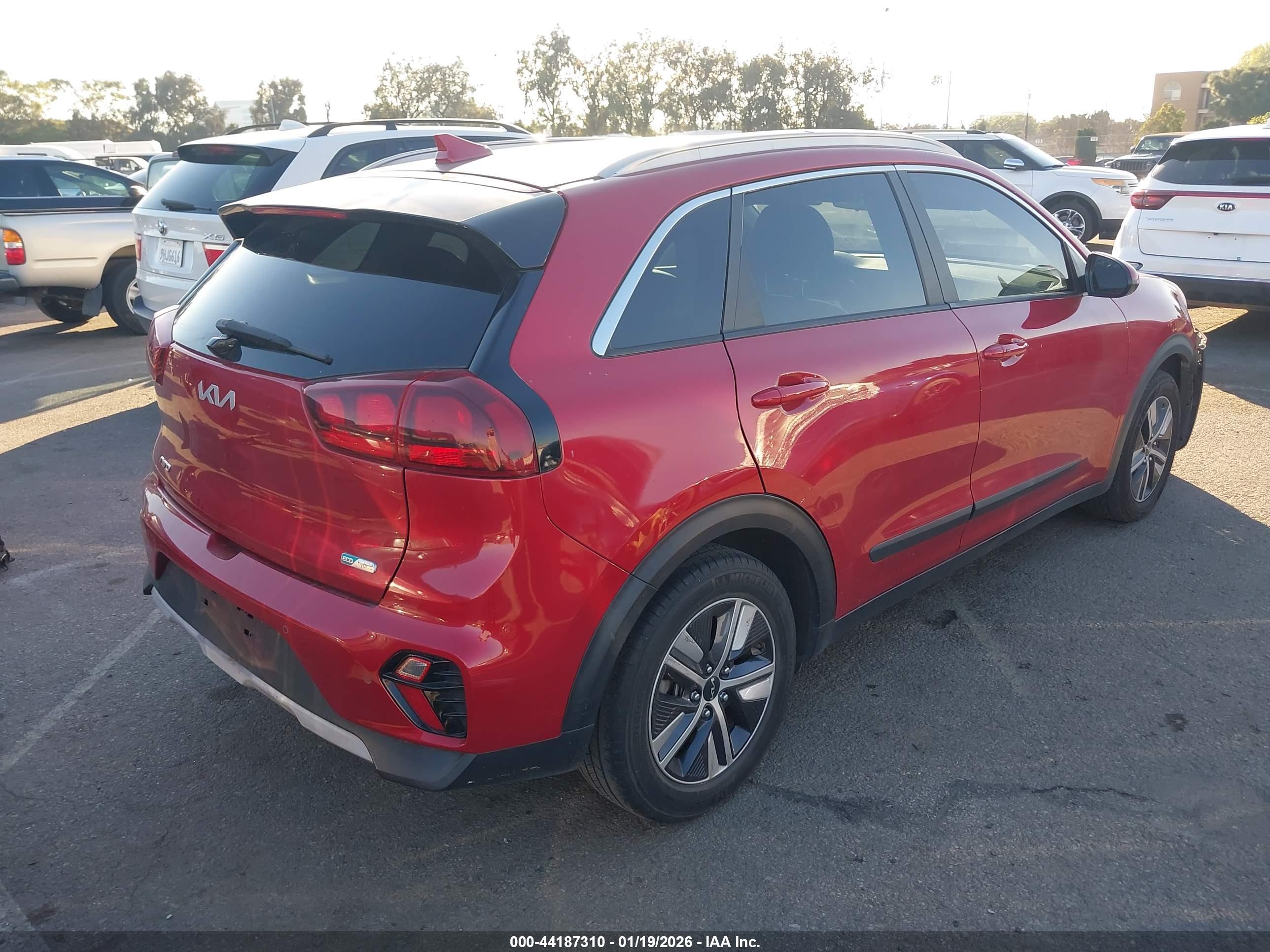 KIA NIRO image 4