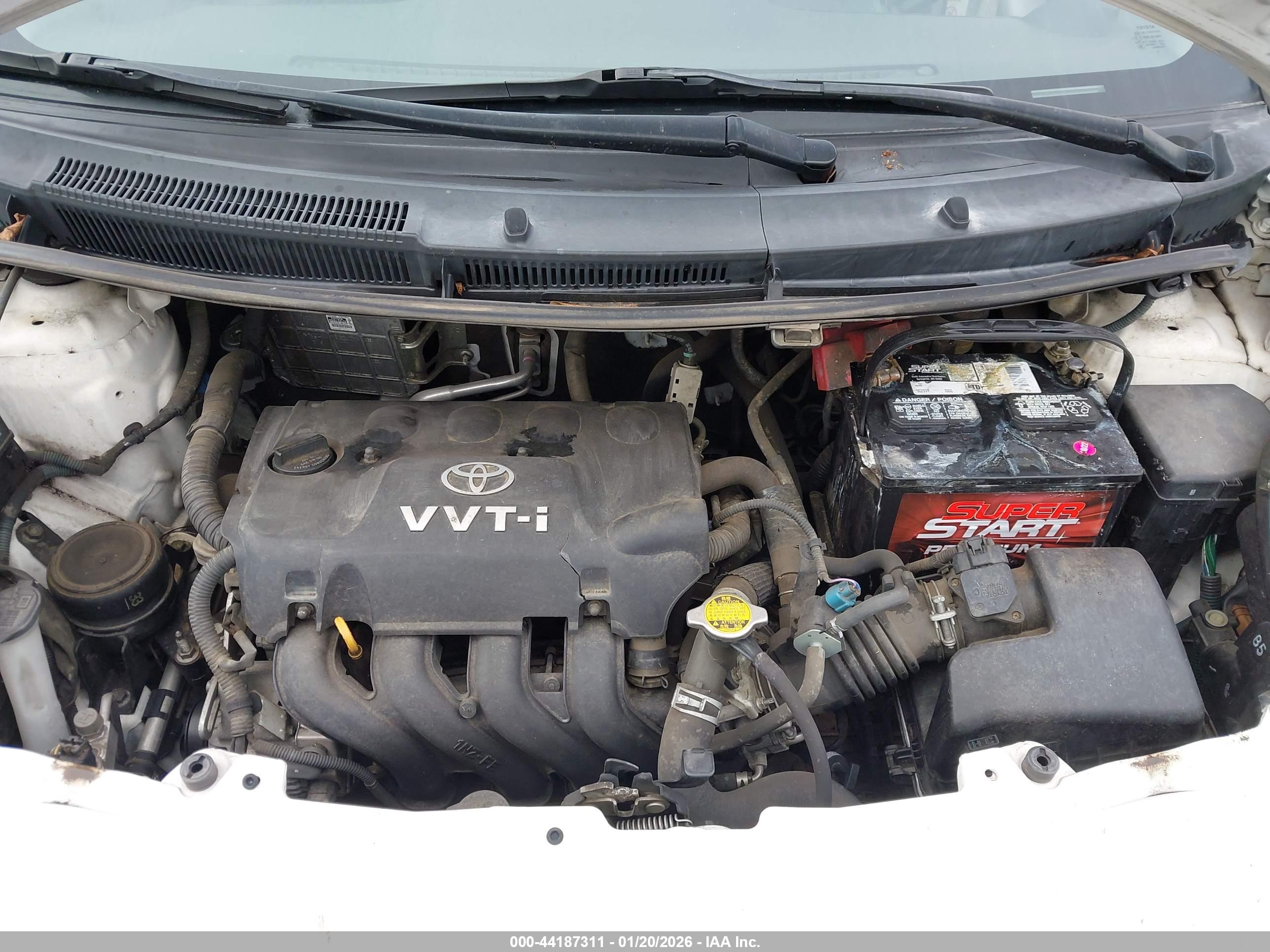 TOYOTA YARIS image 10