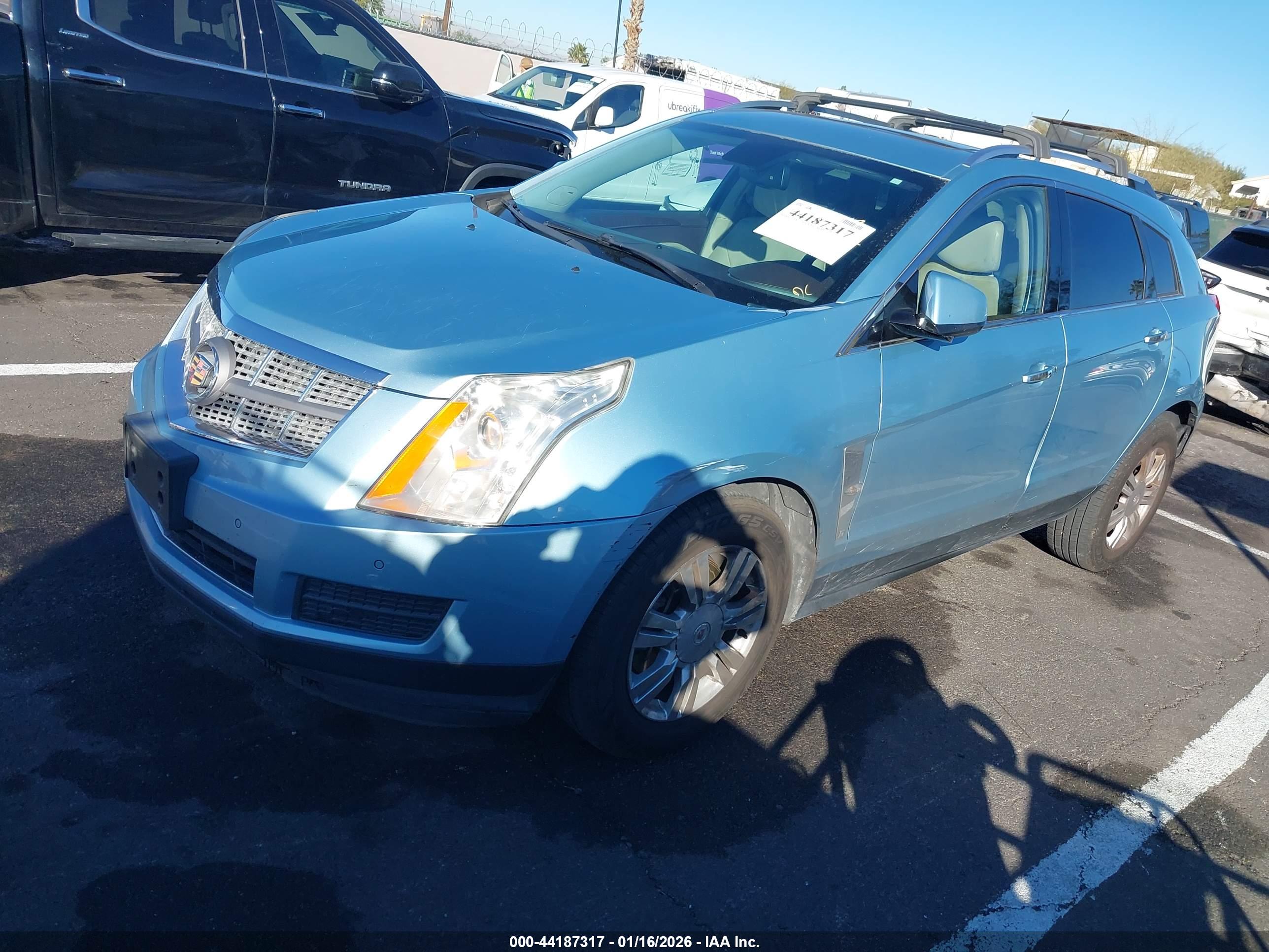 CADILLAC SRX image 2