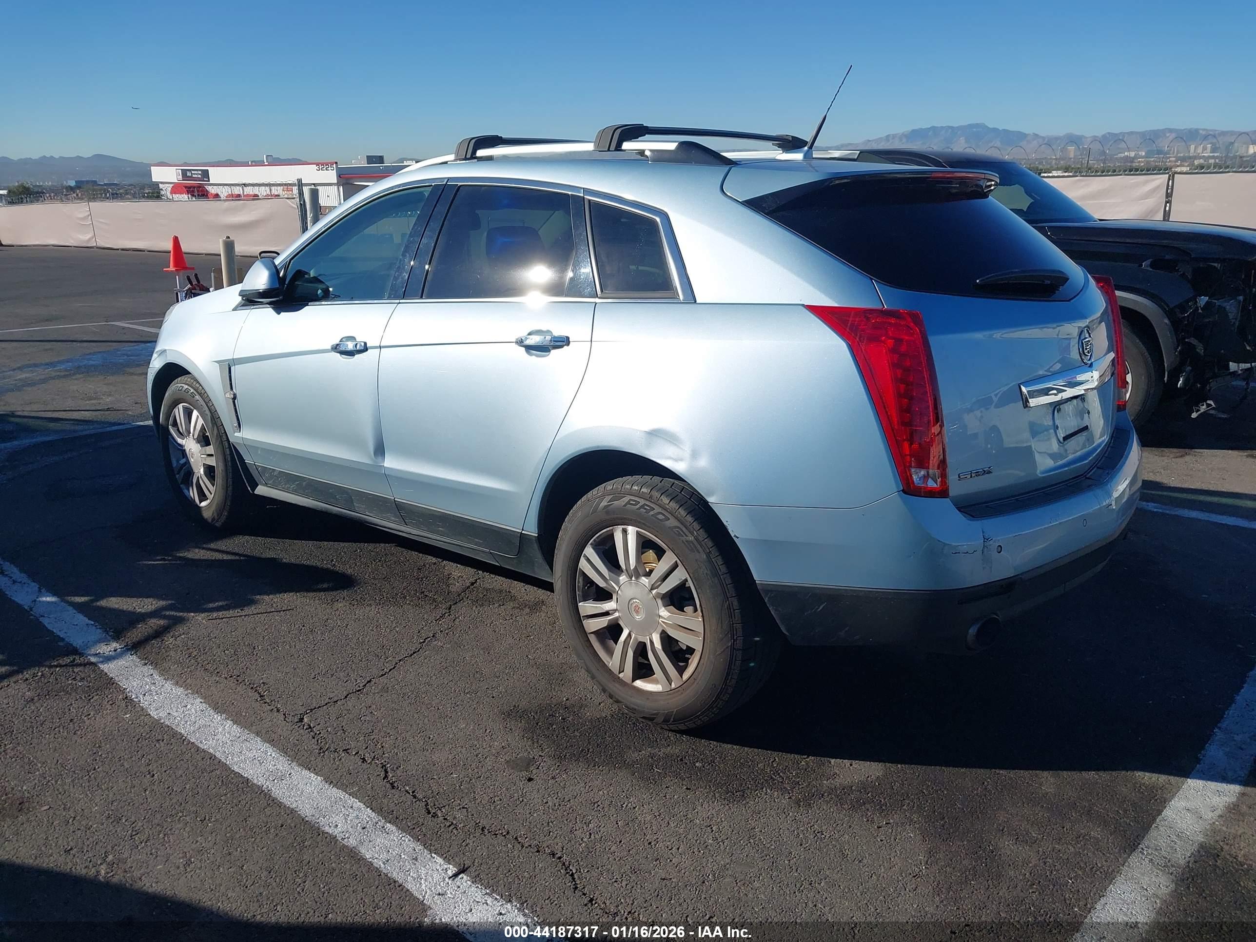 CADILLAC SRX image 3