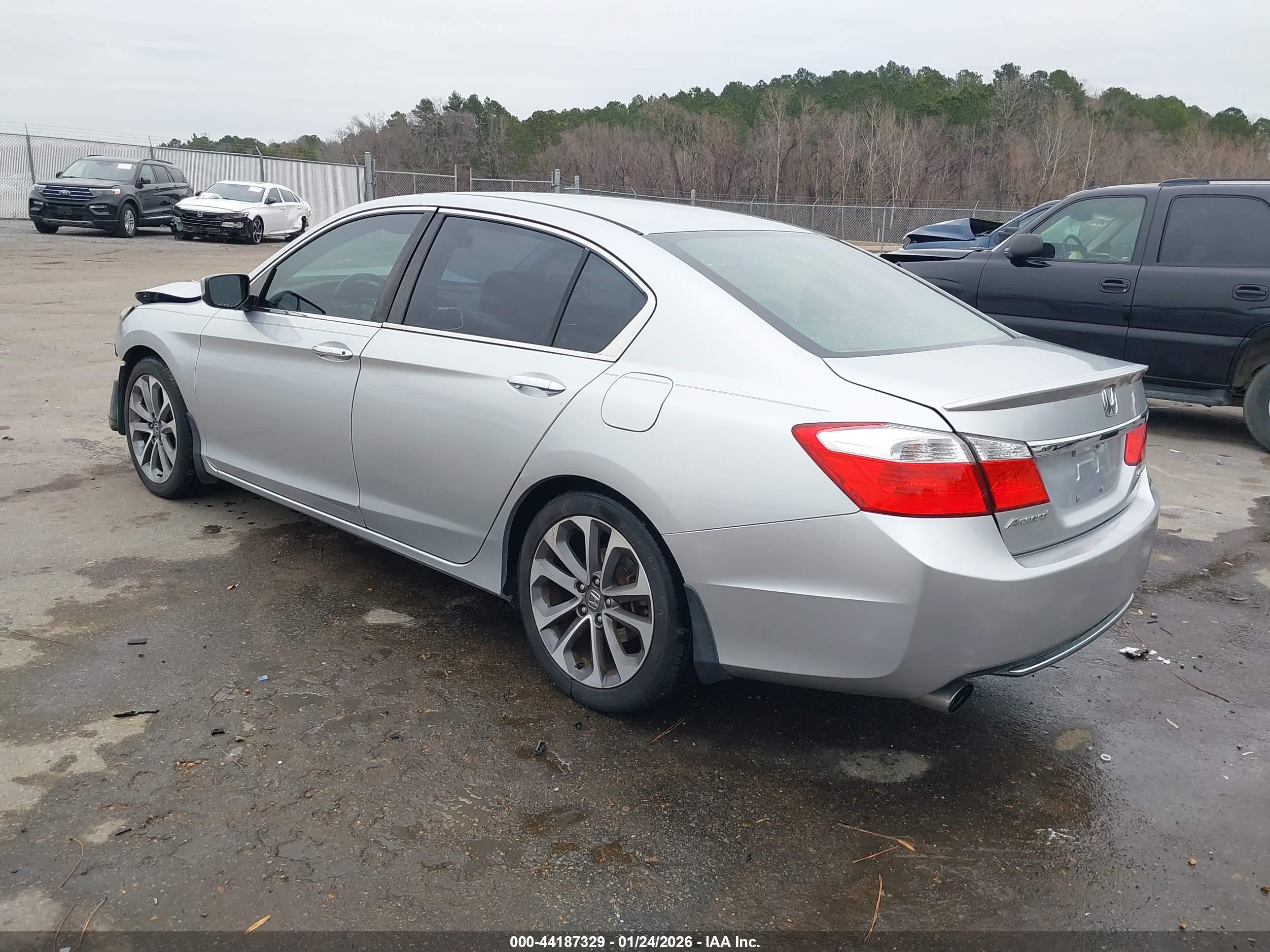 HONDA ACCORD image 3