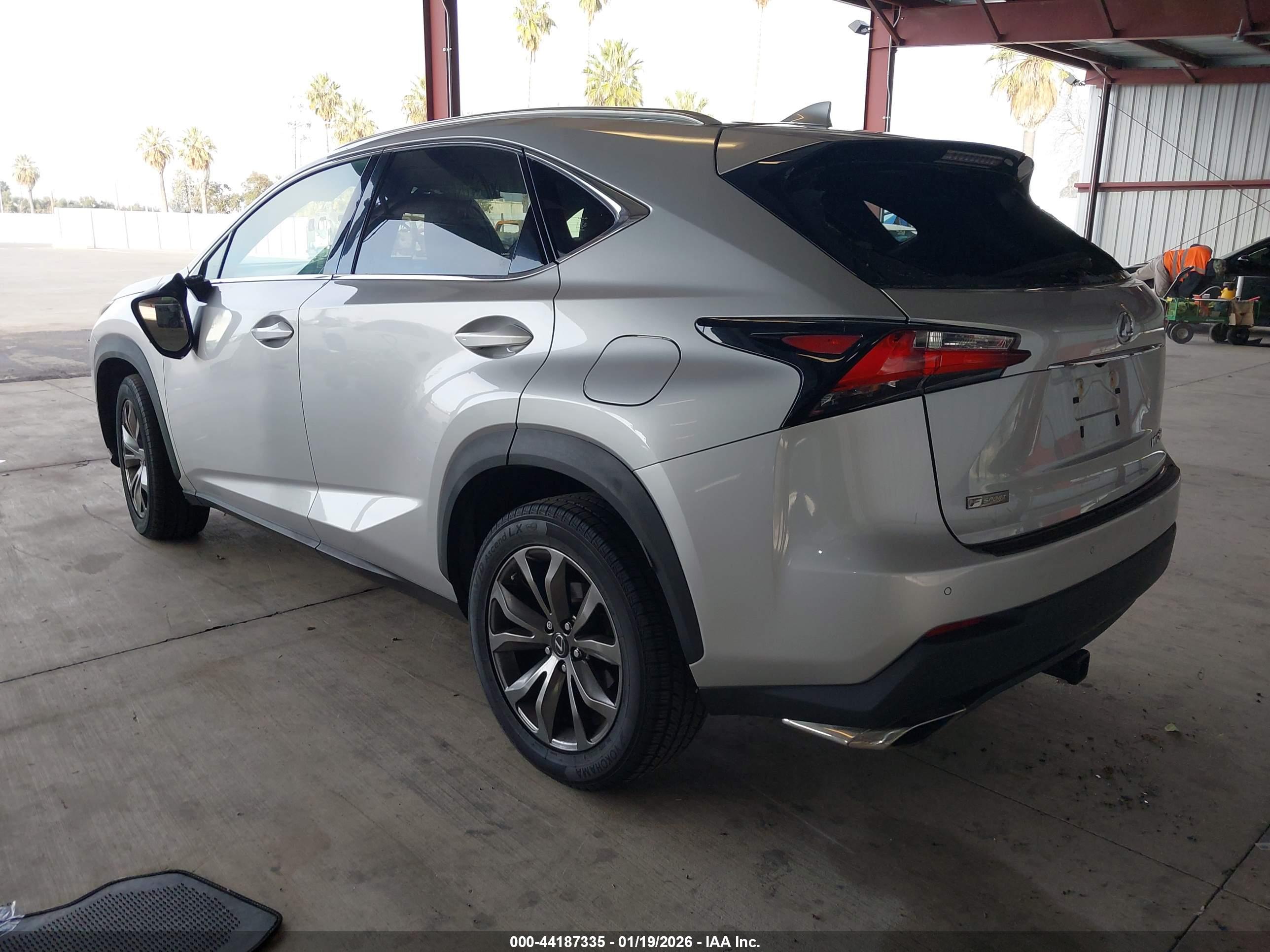 LEXUS NX image 3