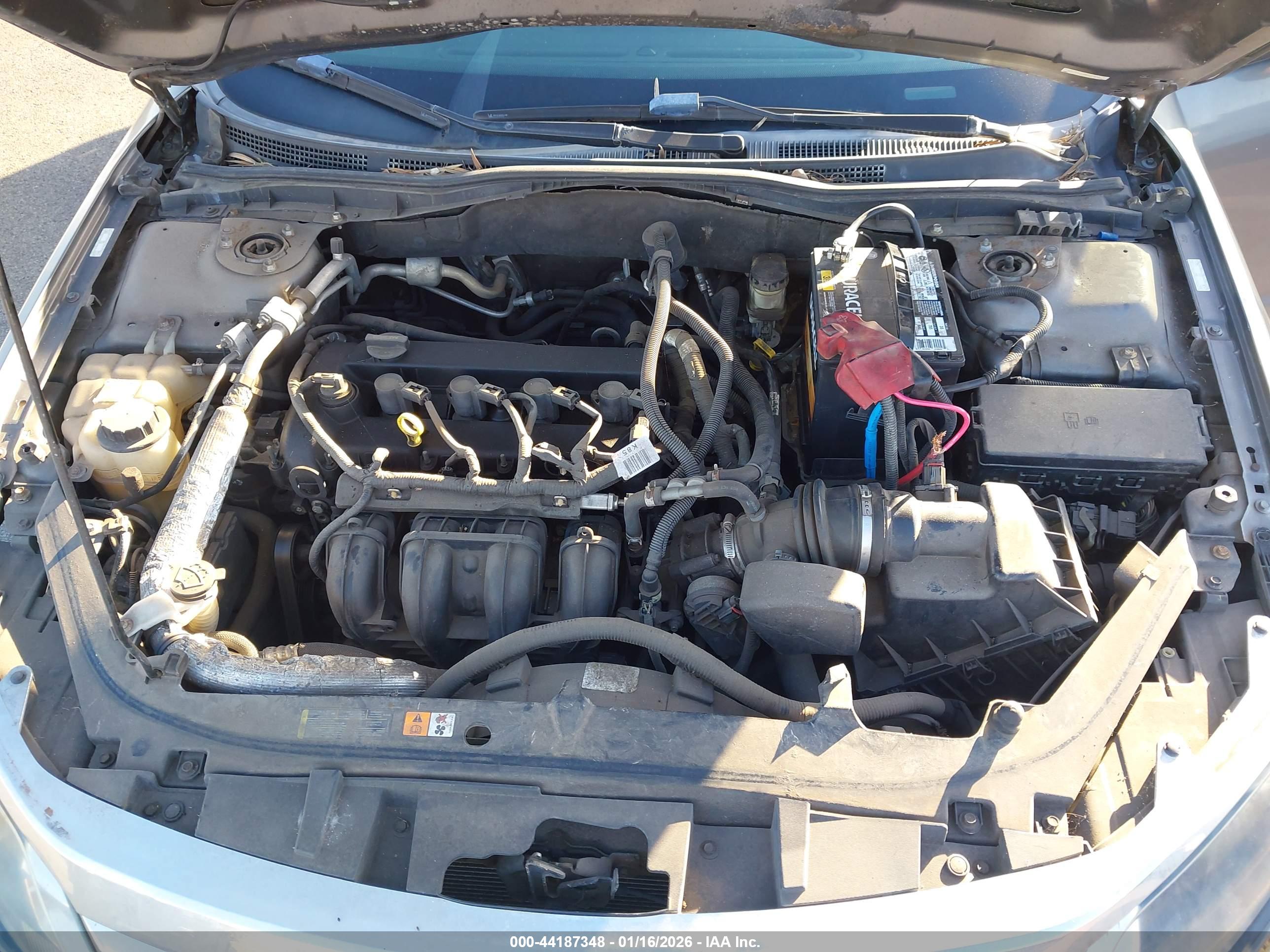 FORD FUSION image 10