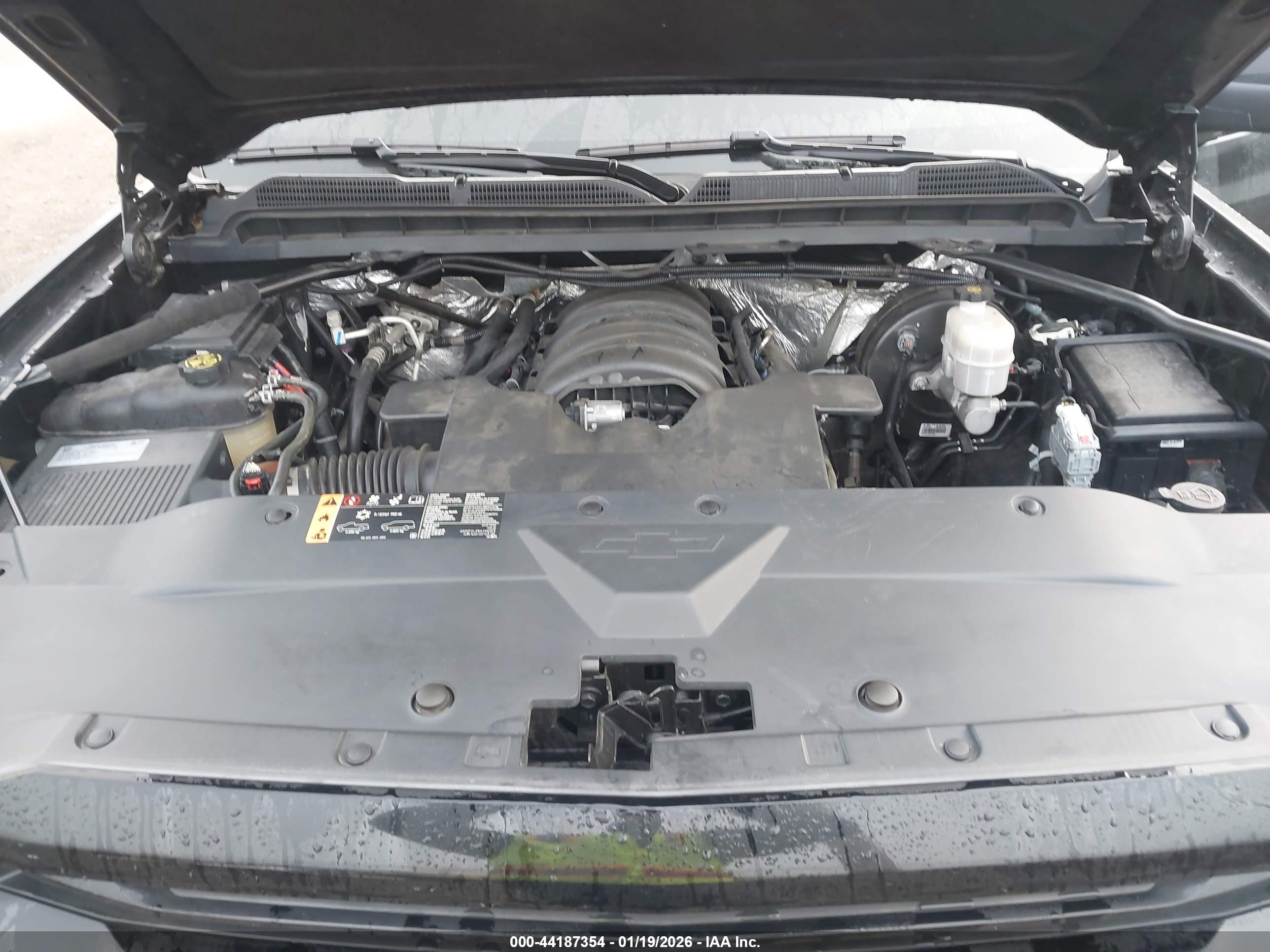 CHEVROLET SILVERADO image 10