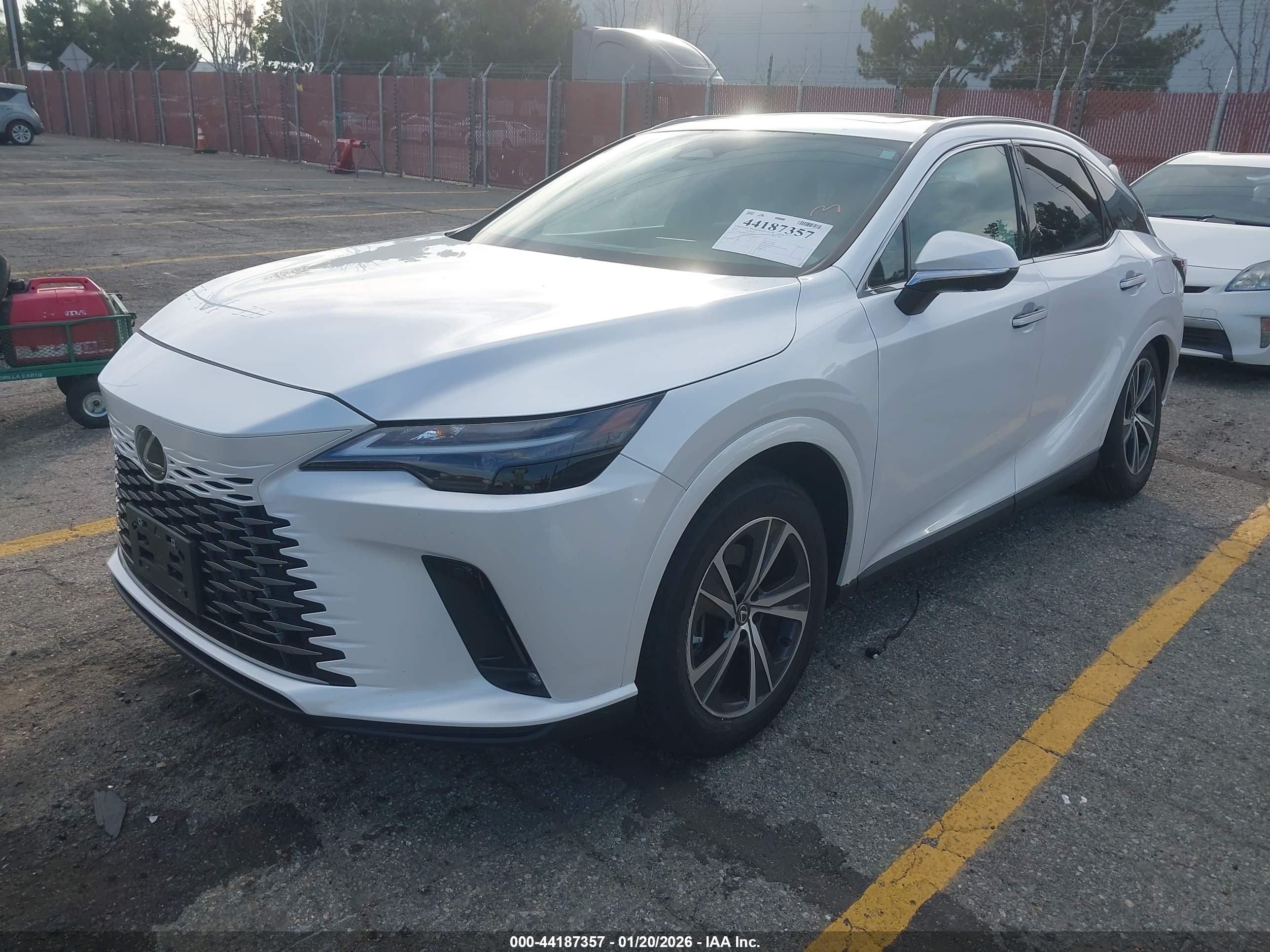 LEXUS RX image 2