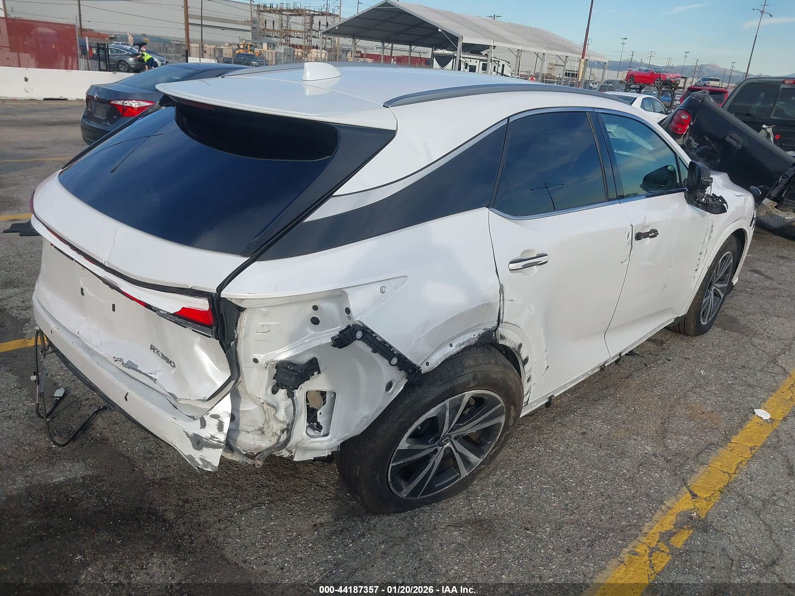 LEXUS RX image 4