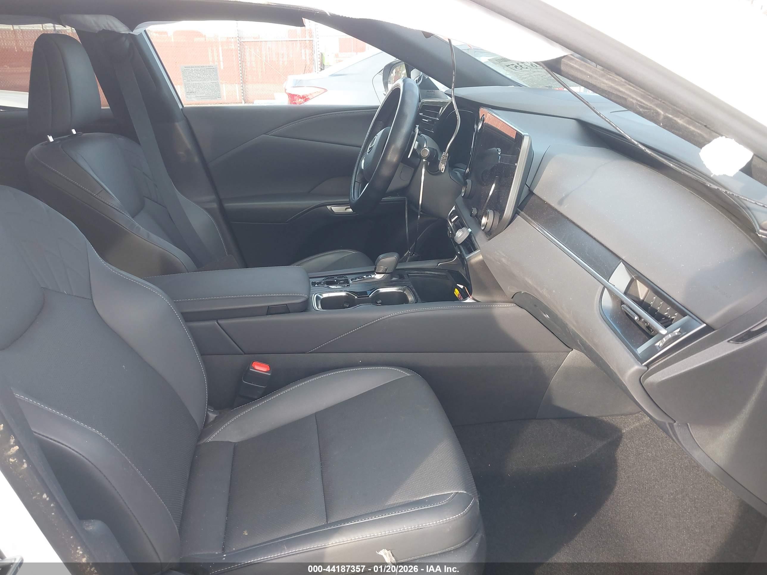 LEXUS RX image 5