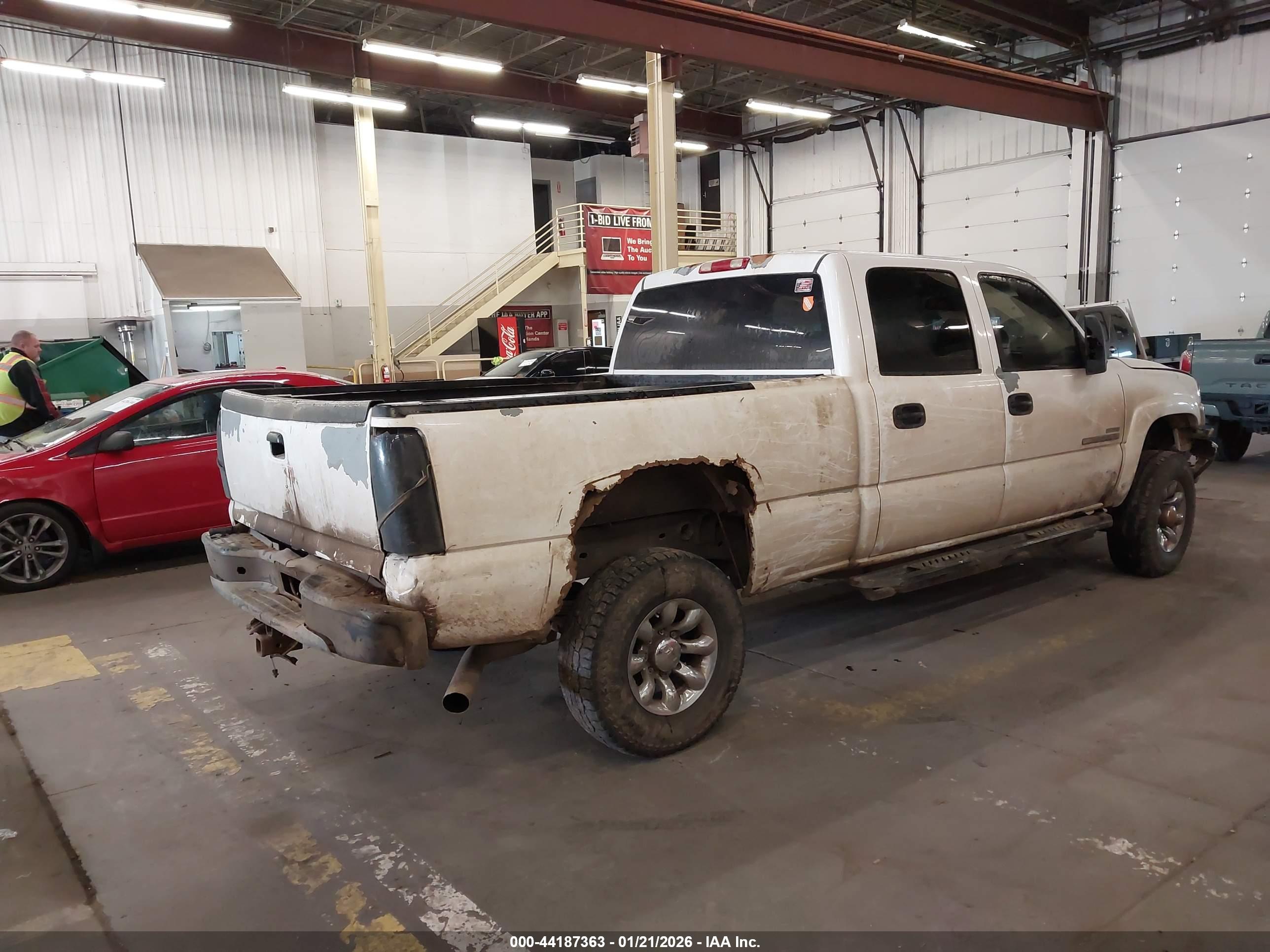 GMC SIERRA image 4