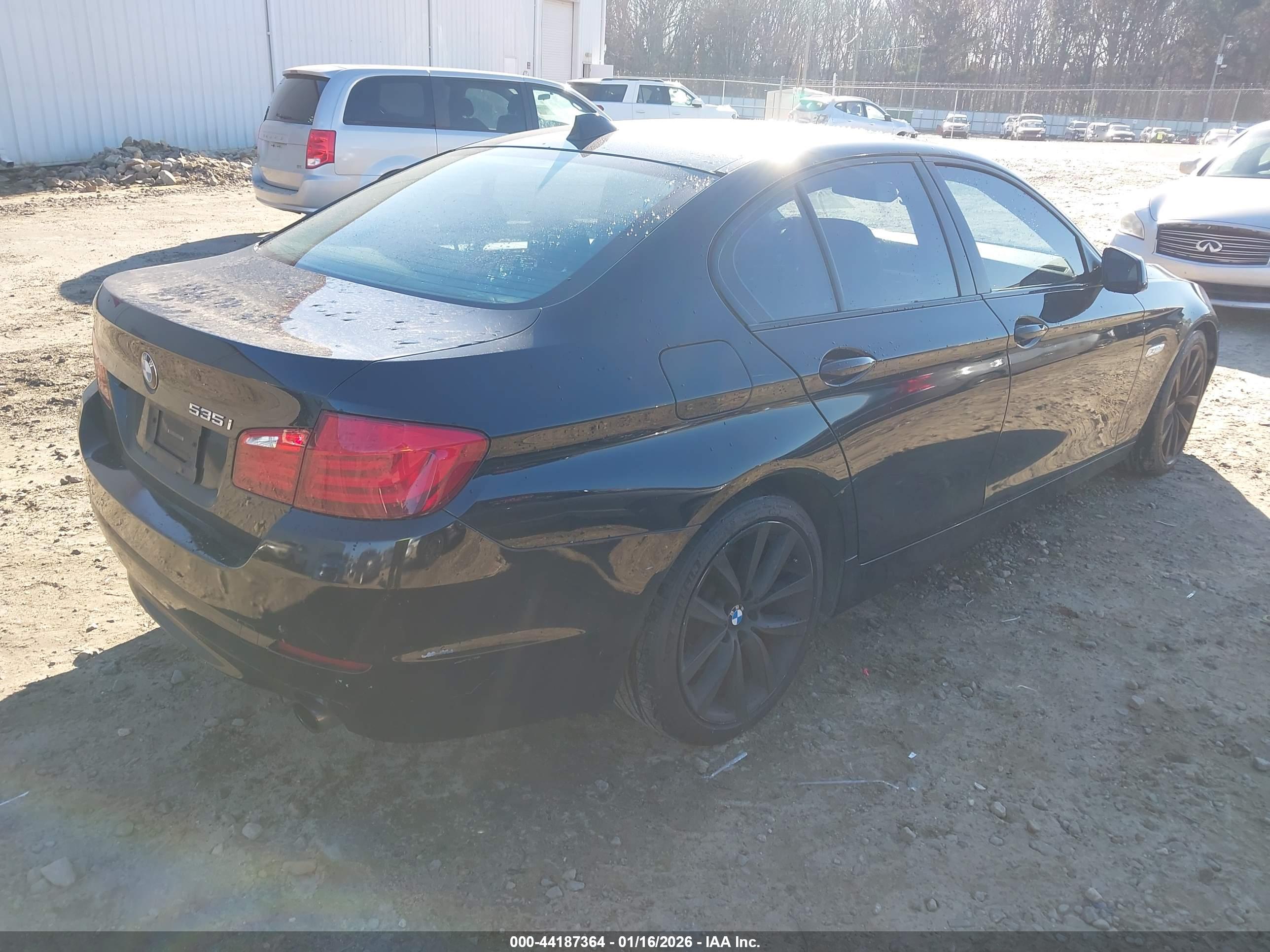 BMW 535I image 4