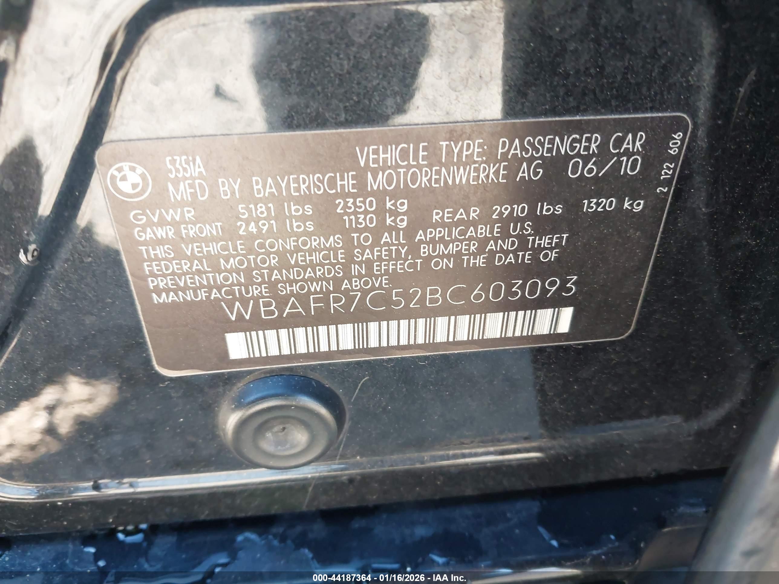 BMW 535I image 9