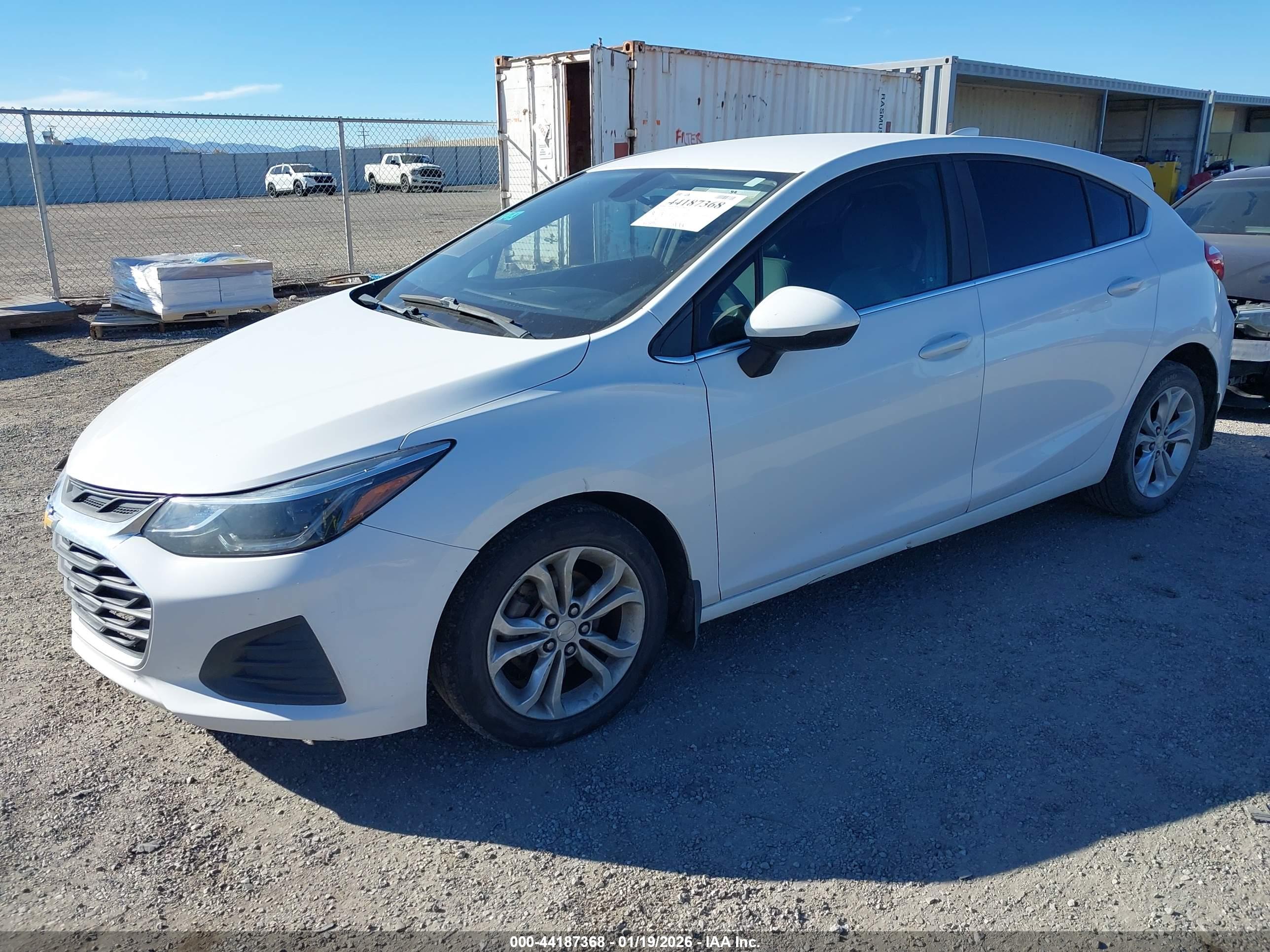 CHEVROLET CRUZE image 2