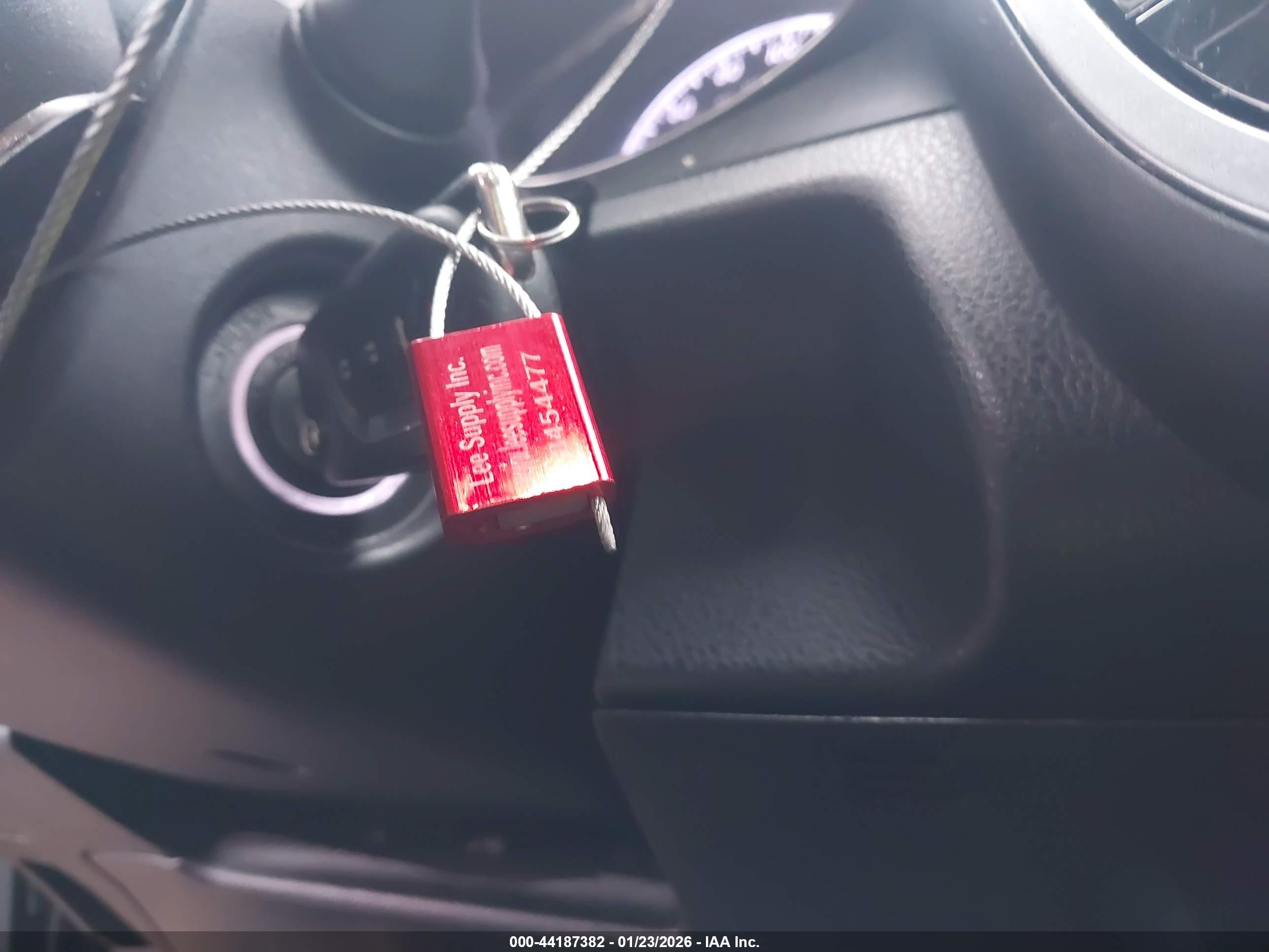 TOYOTA CAMRY image 11