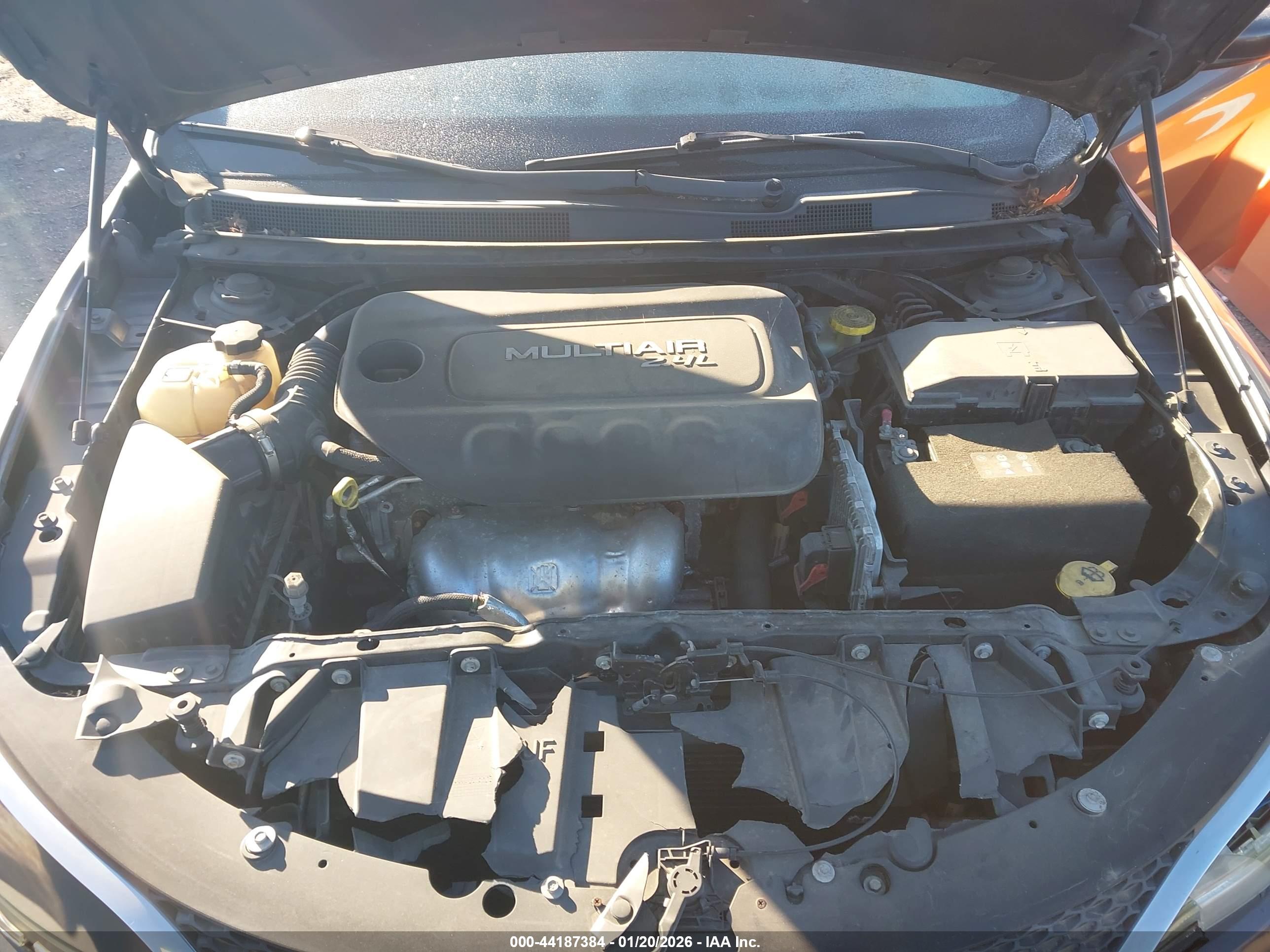 CHRYSLER 200 image 10