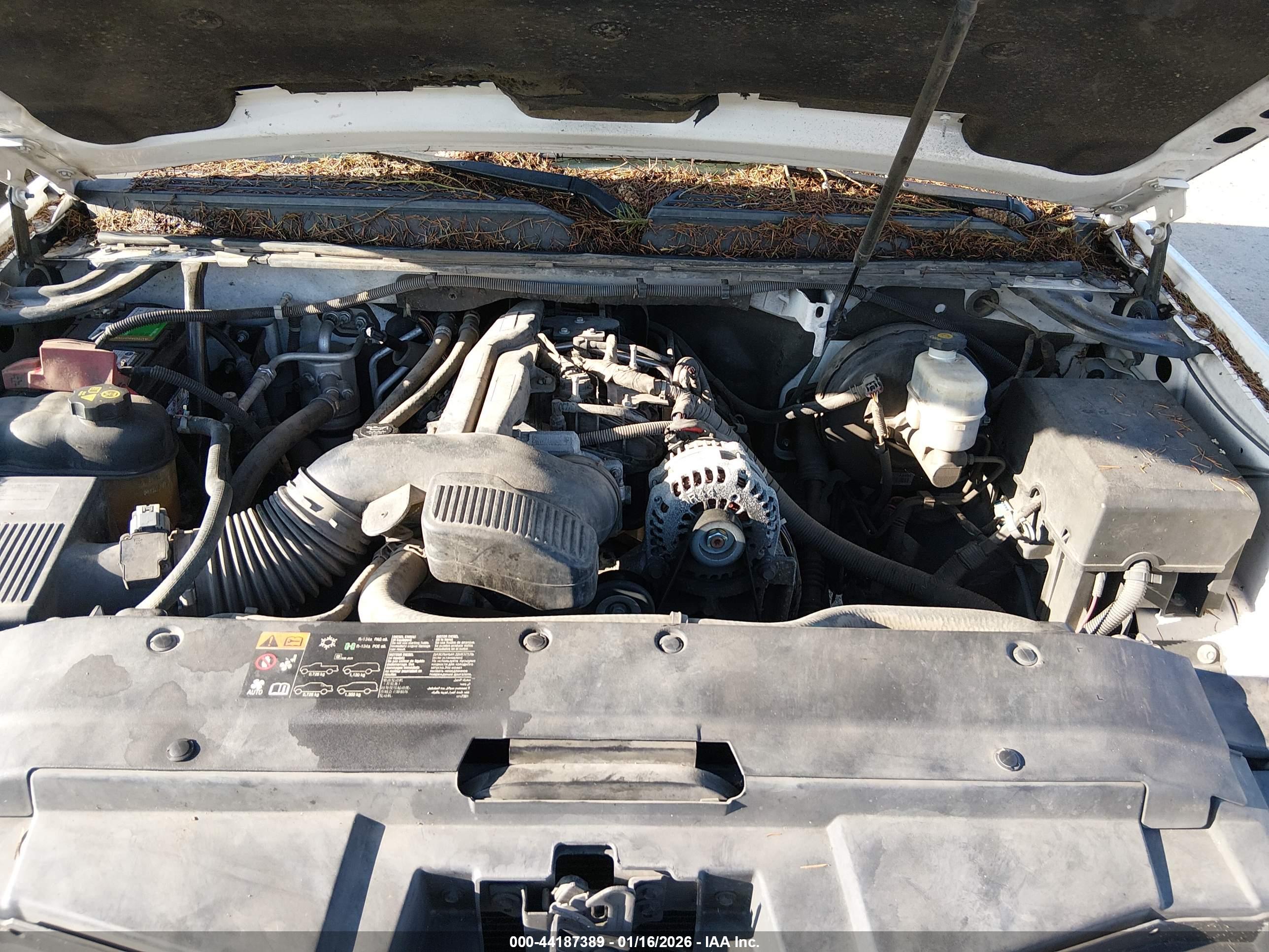 CHEVROLET TAHOE image 10