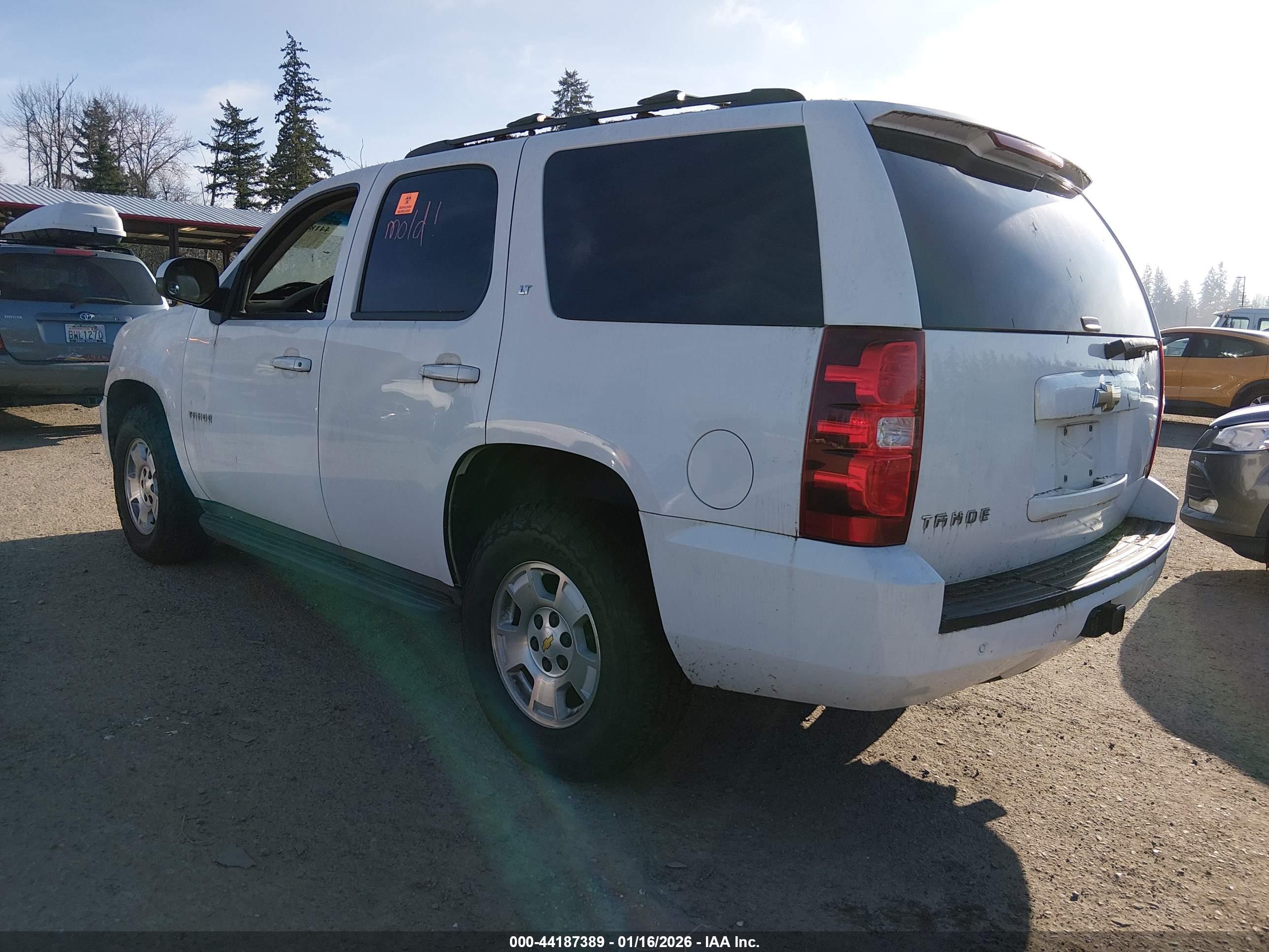 CHEVROLET TAHOE image 3