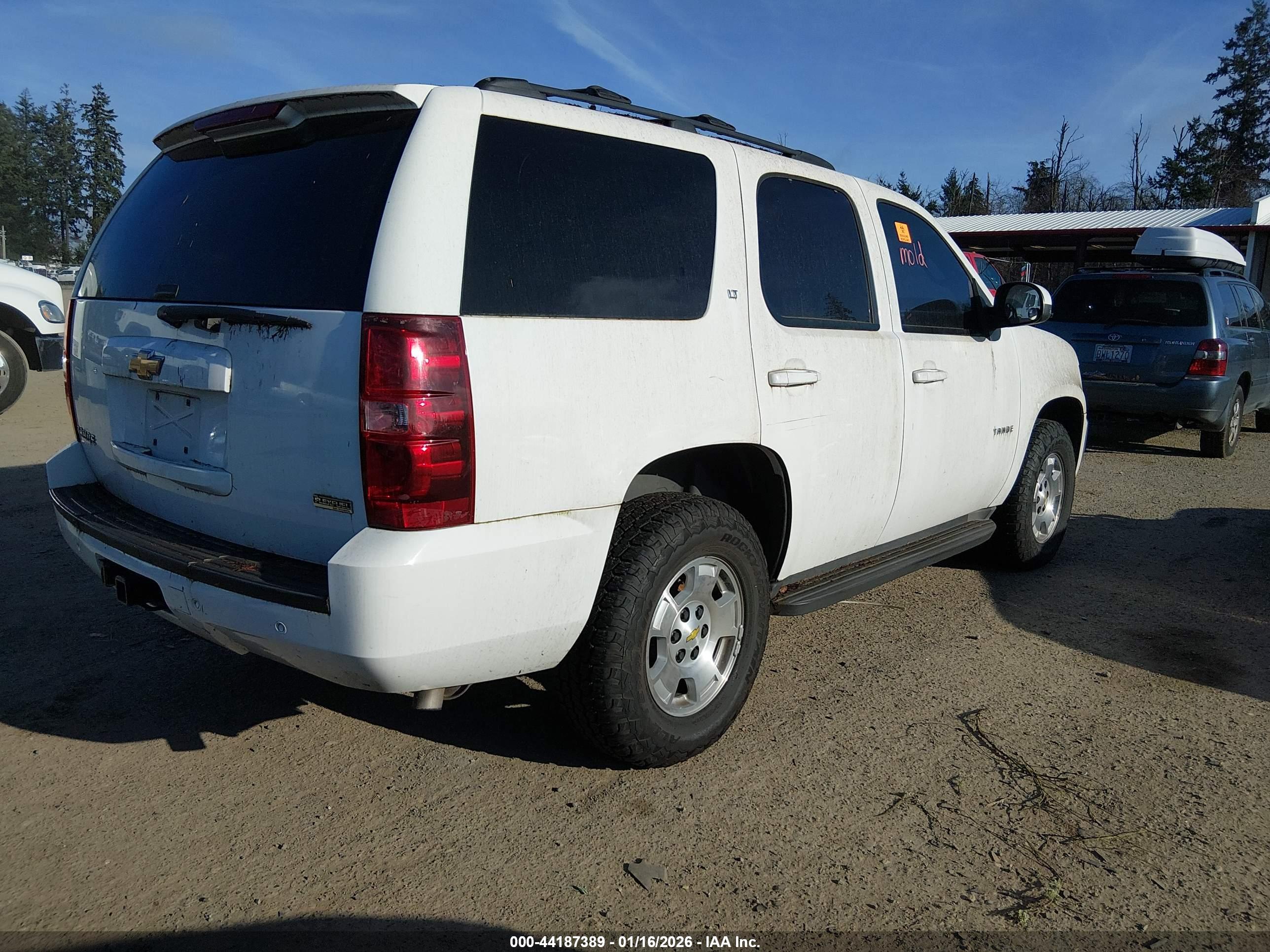 CHEVROLET TAHOE image 4