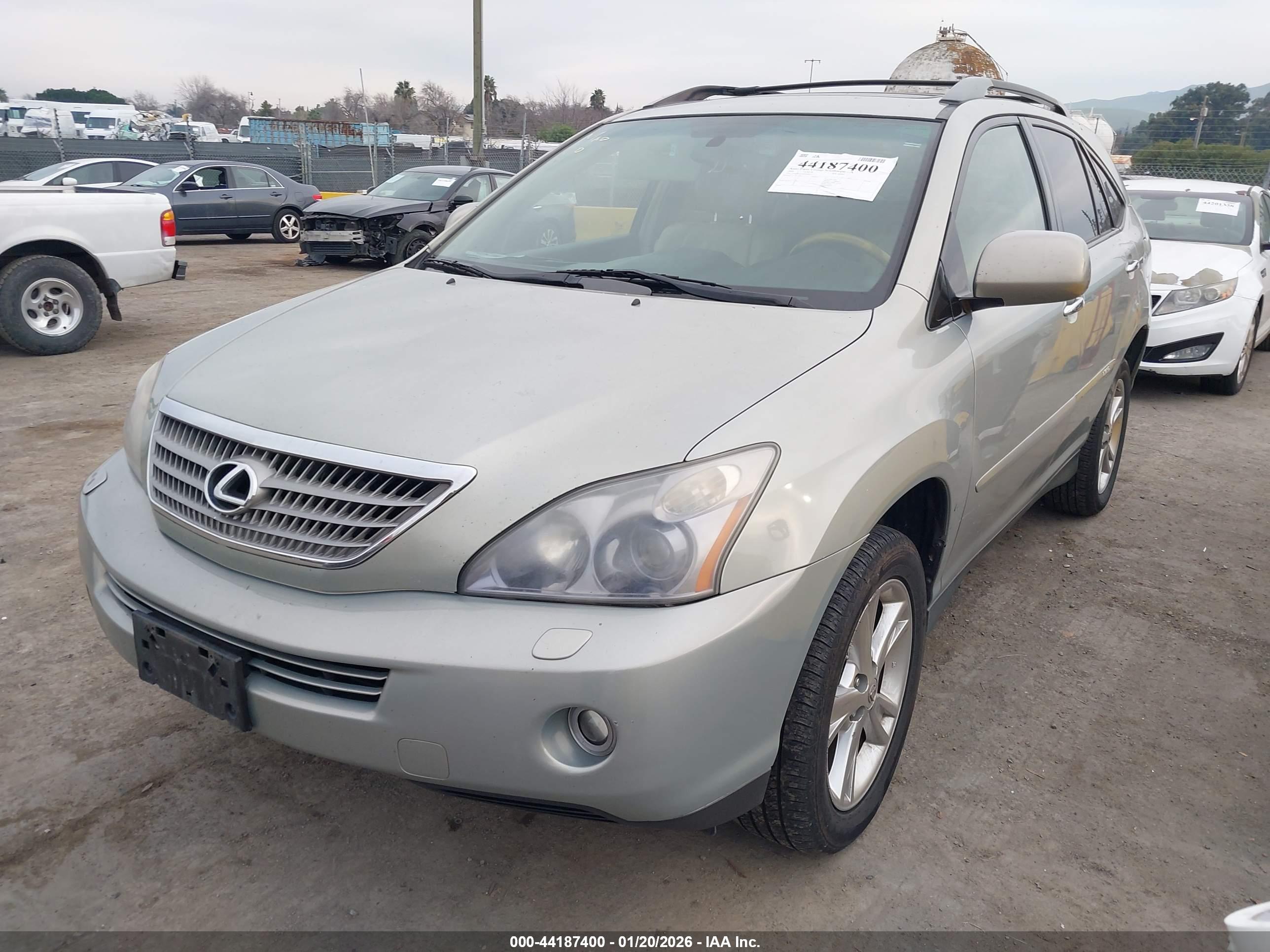 LEXUS RX image 2