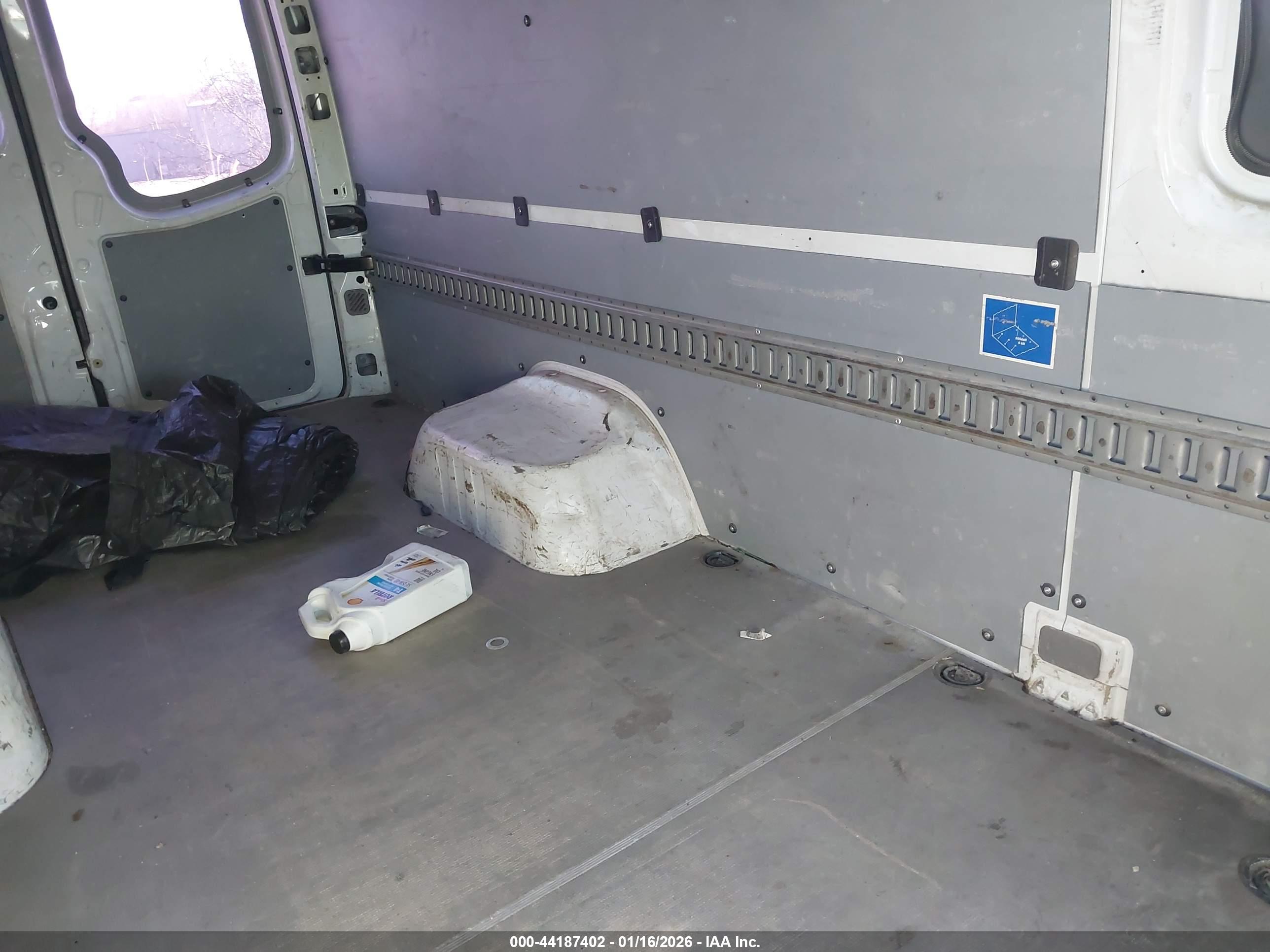 MERCEDES-BENZ SPRINTER image 7