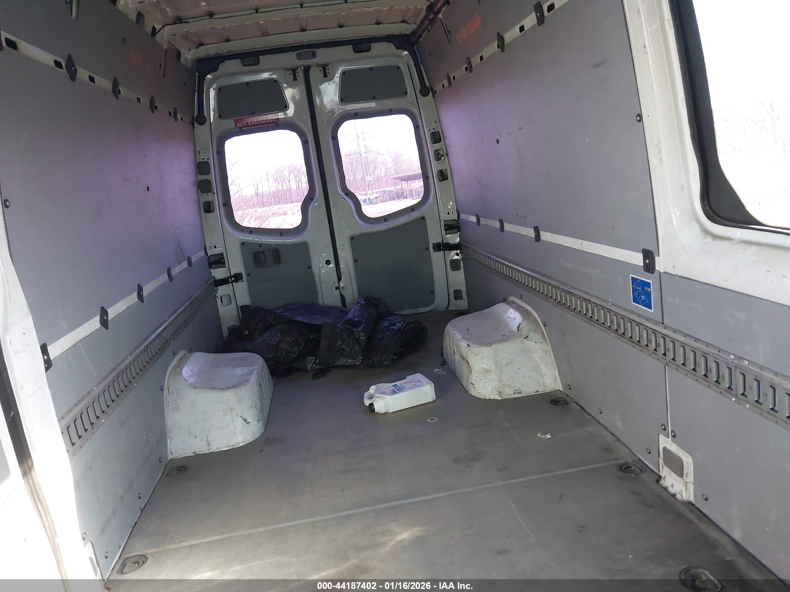 MERCEDES-BENZ SPRINTER image 8
