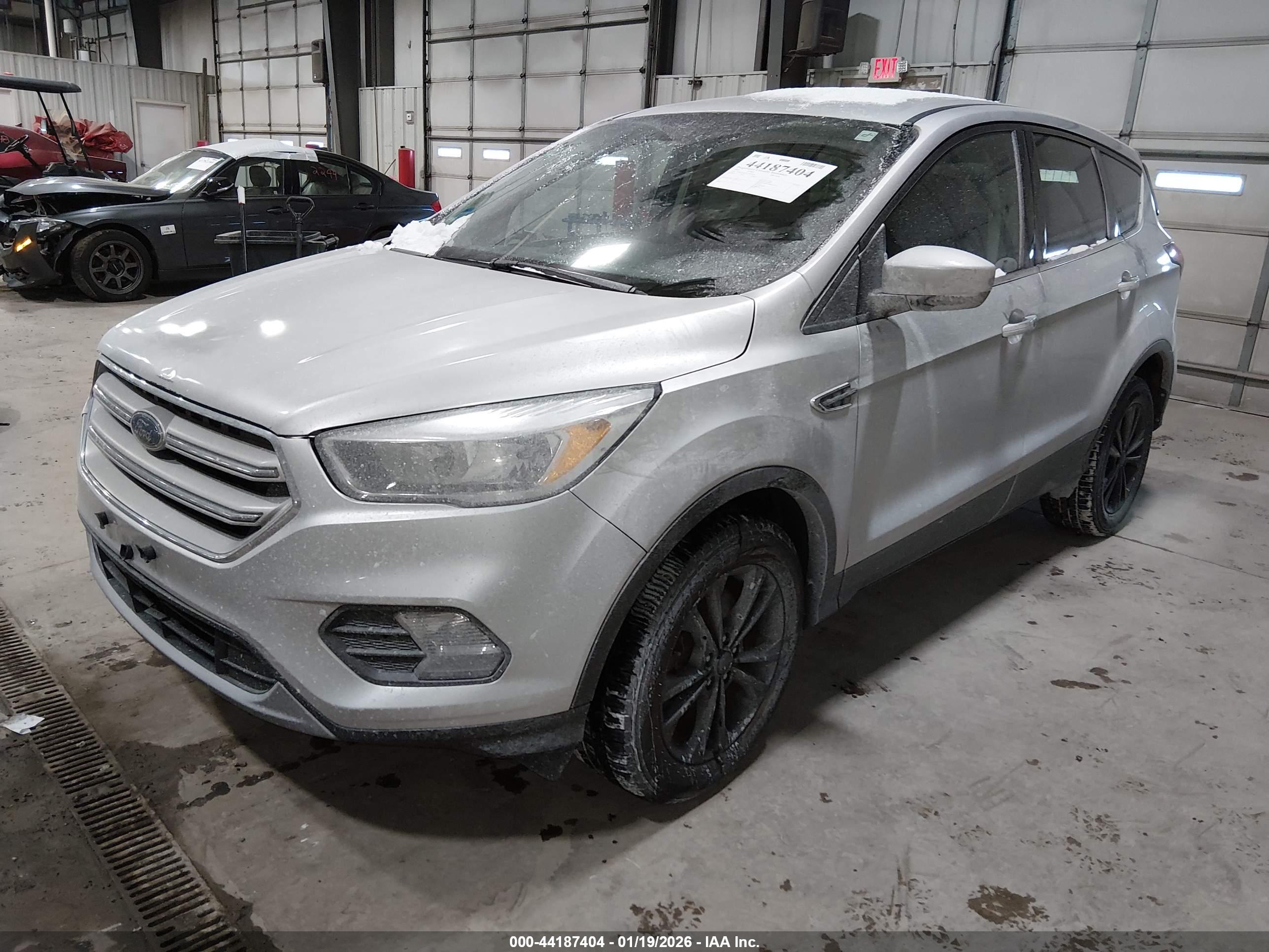 FORD ESCAPE image 2