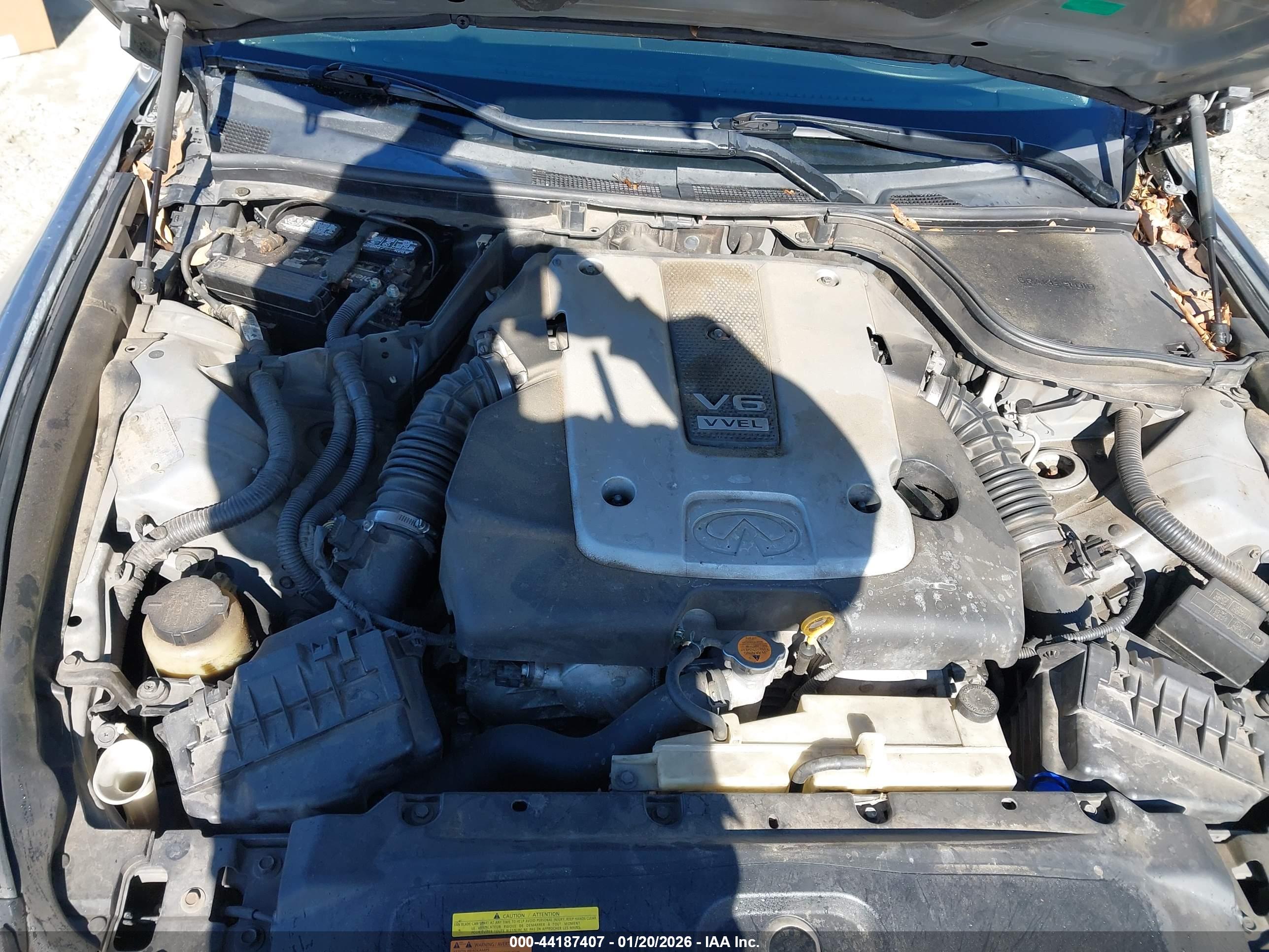 INFINITI G37 image 10